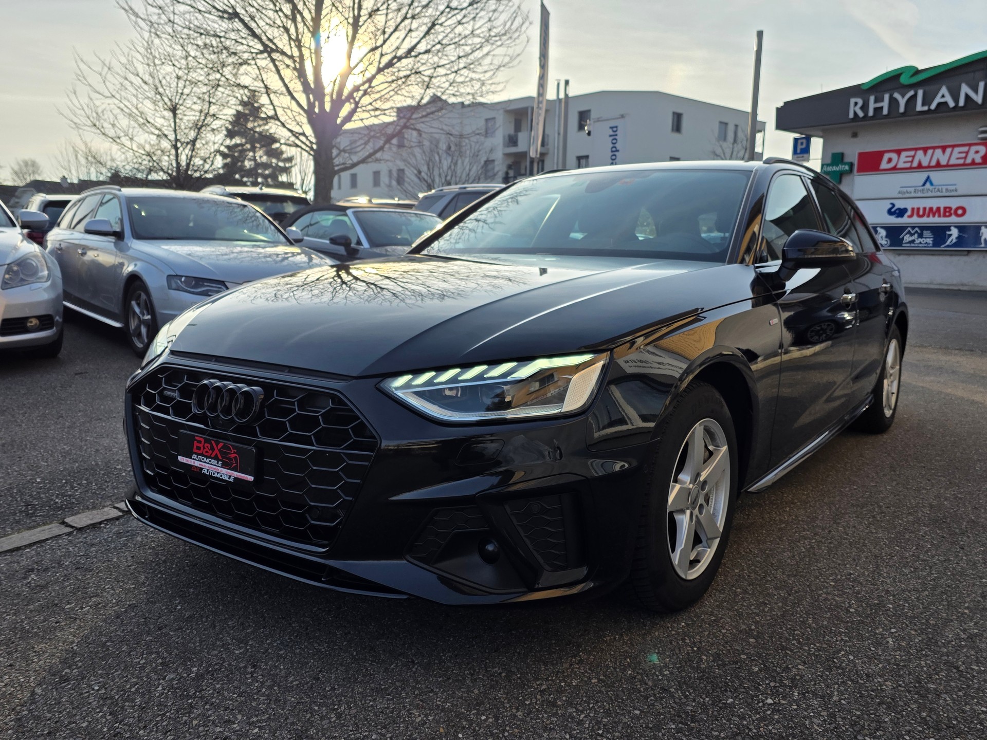 AUDI A4 Avant 40 TDI S line Attraction quattro S-tronic-image-2