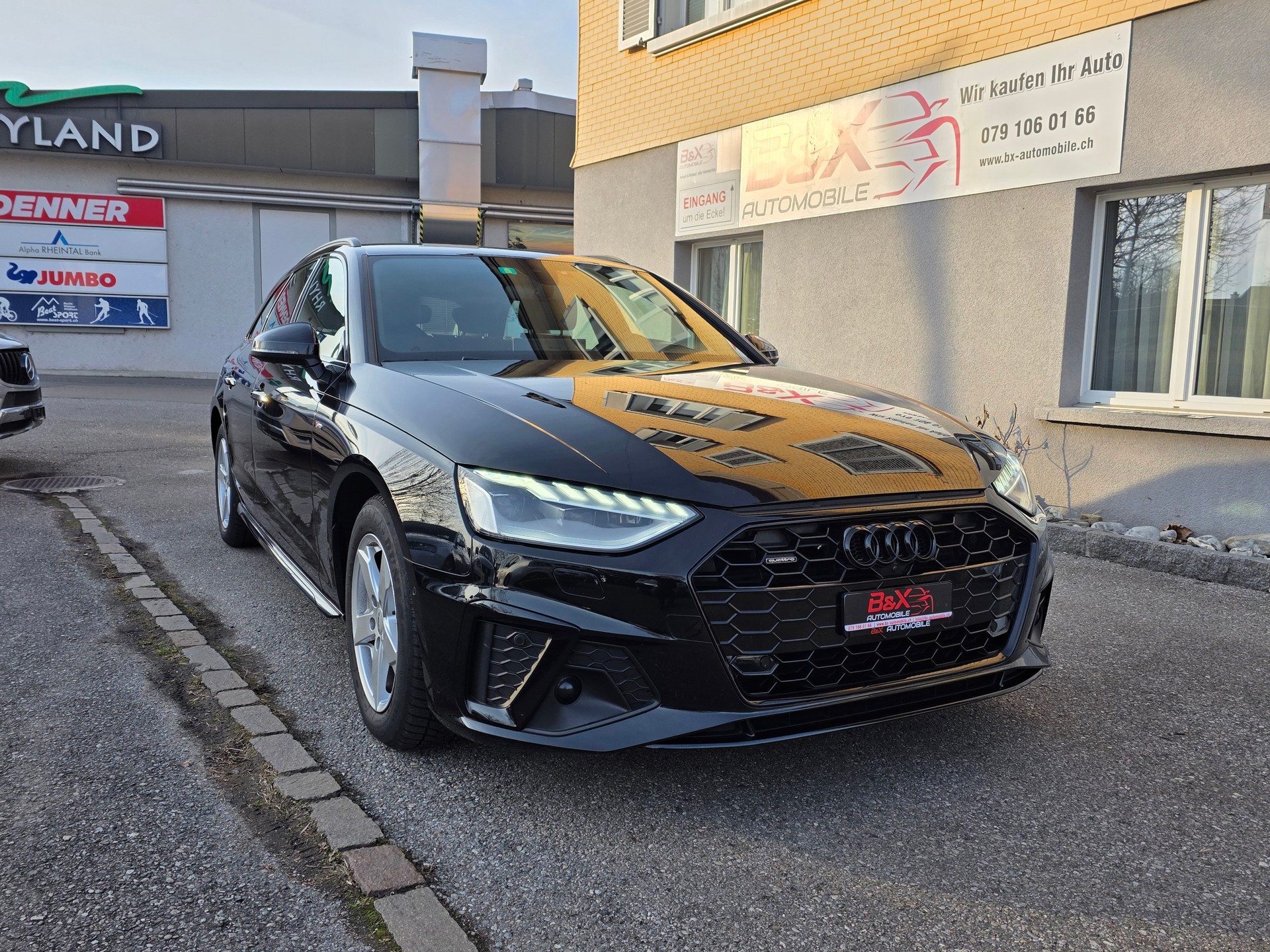 AUDI A4 Avant 40 TDI S line Attraction quattro S-tronic-image-0