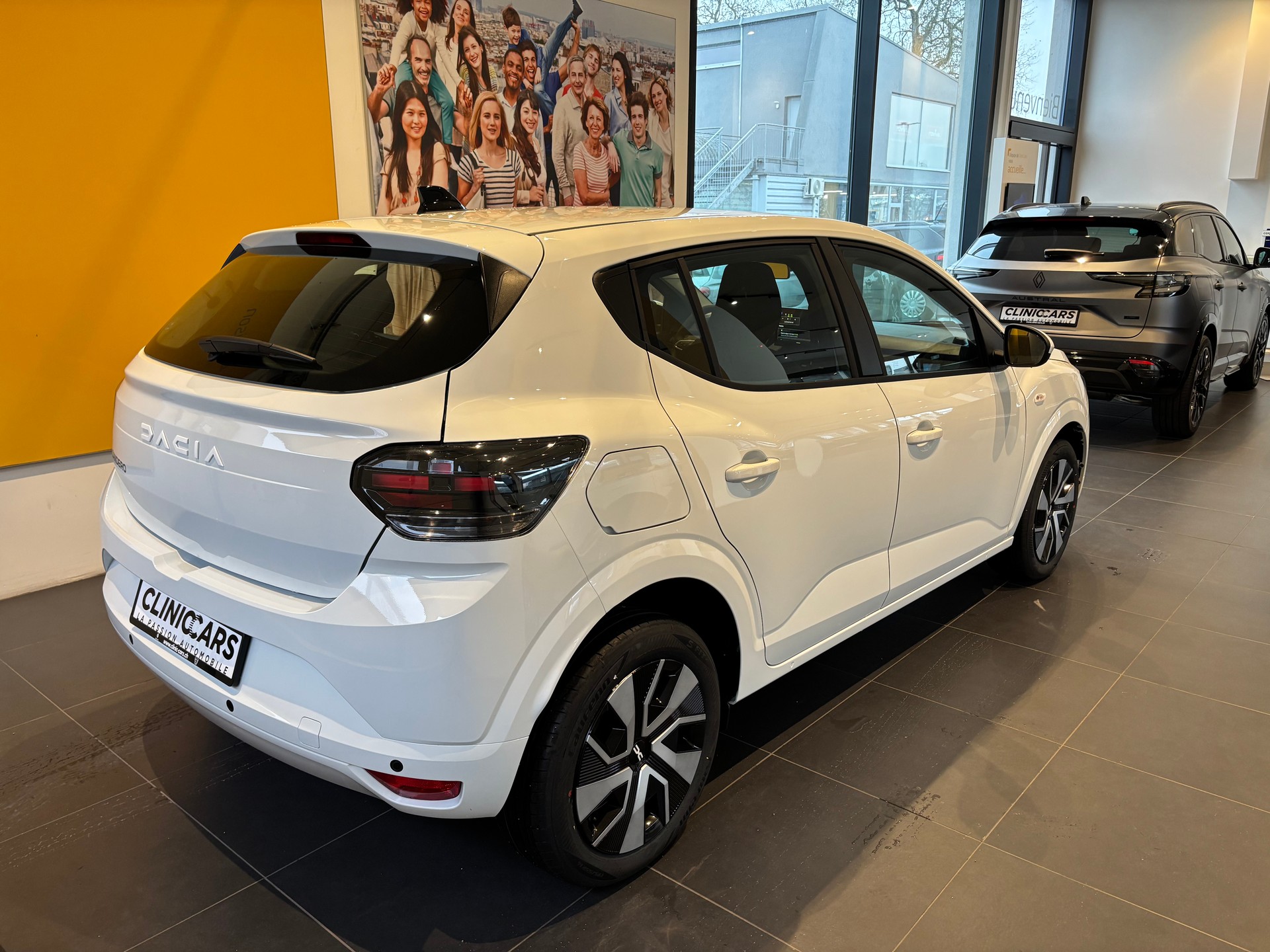 DACIA Sandero TCe 100 Expression-image-4