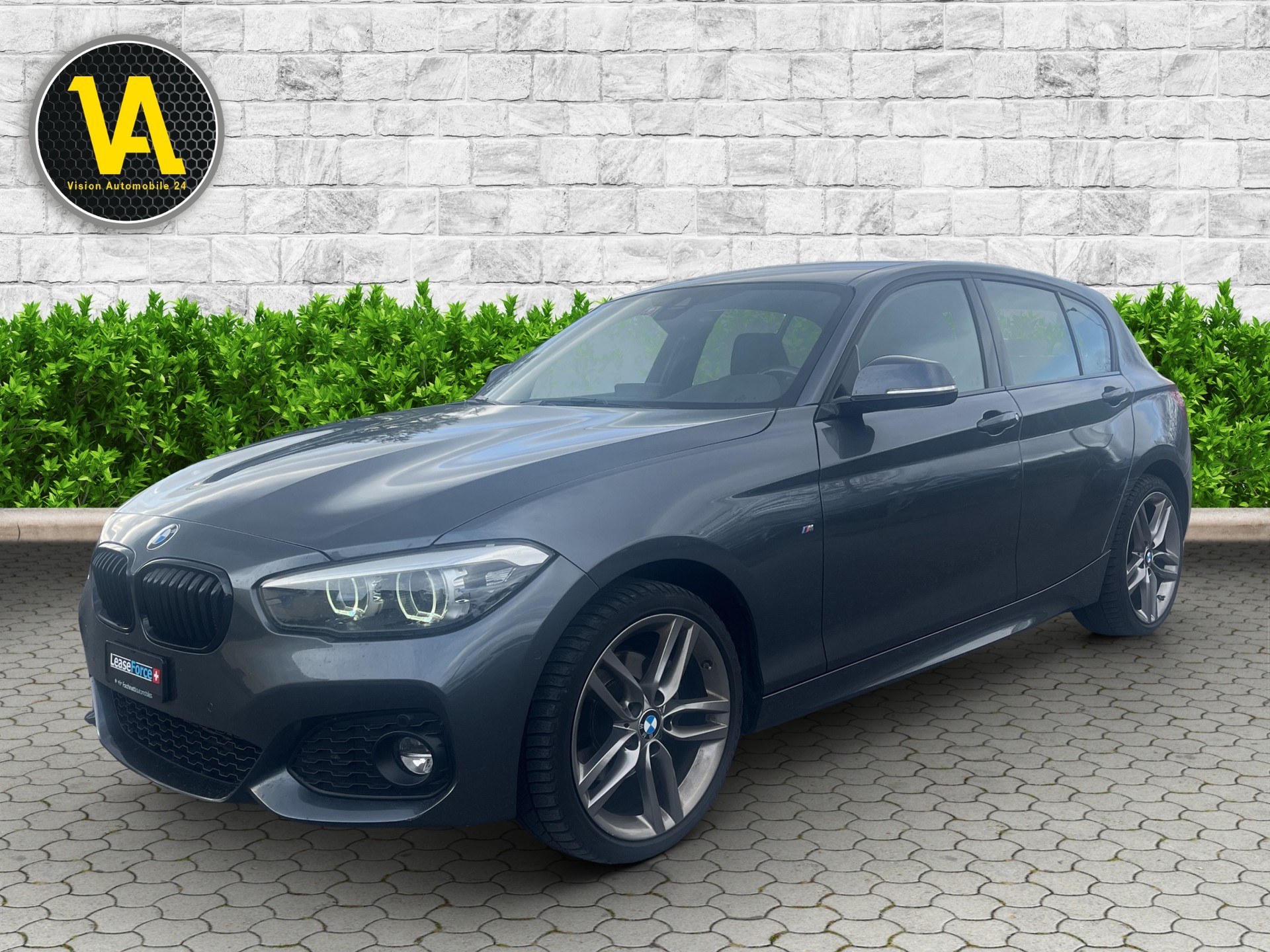 BMW 120d xDrive Edition M Sport Steptronic-showroom-element-1