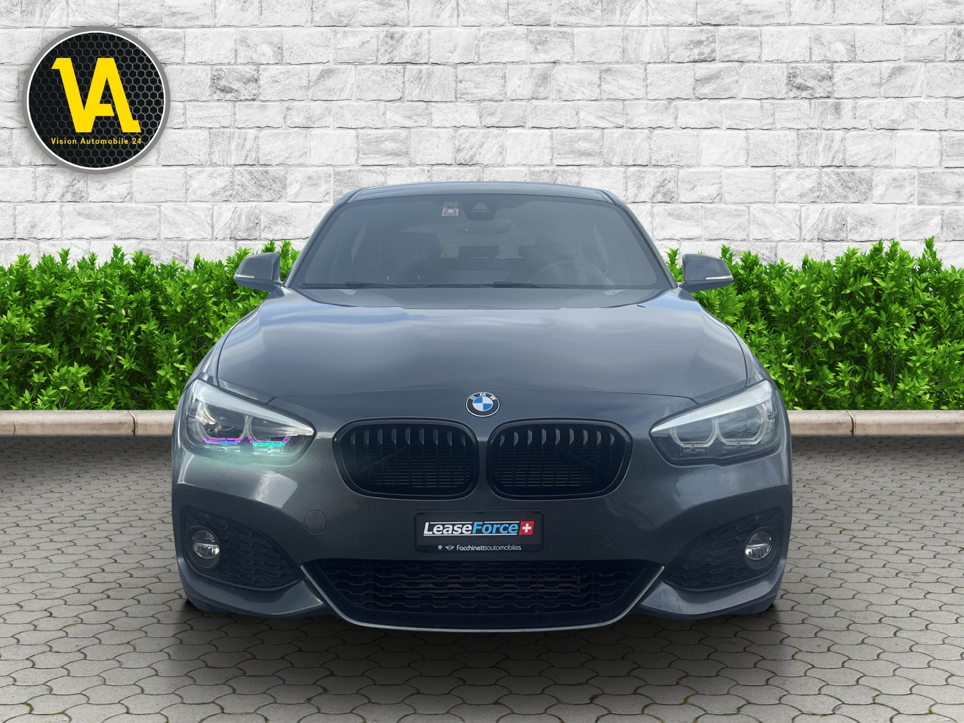 BMW 120d xDrive Edition M Sport Steptronic-showroom-element-2