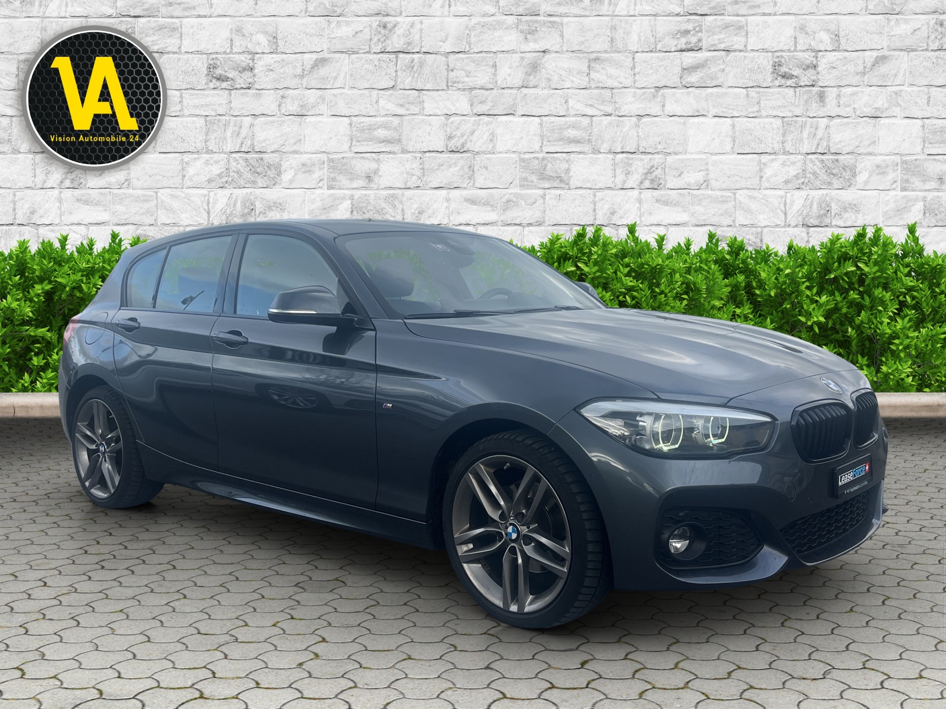 BMW 120d xDrive Edition M Sport Steptronic-showroom-element-3