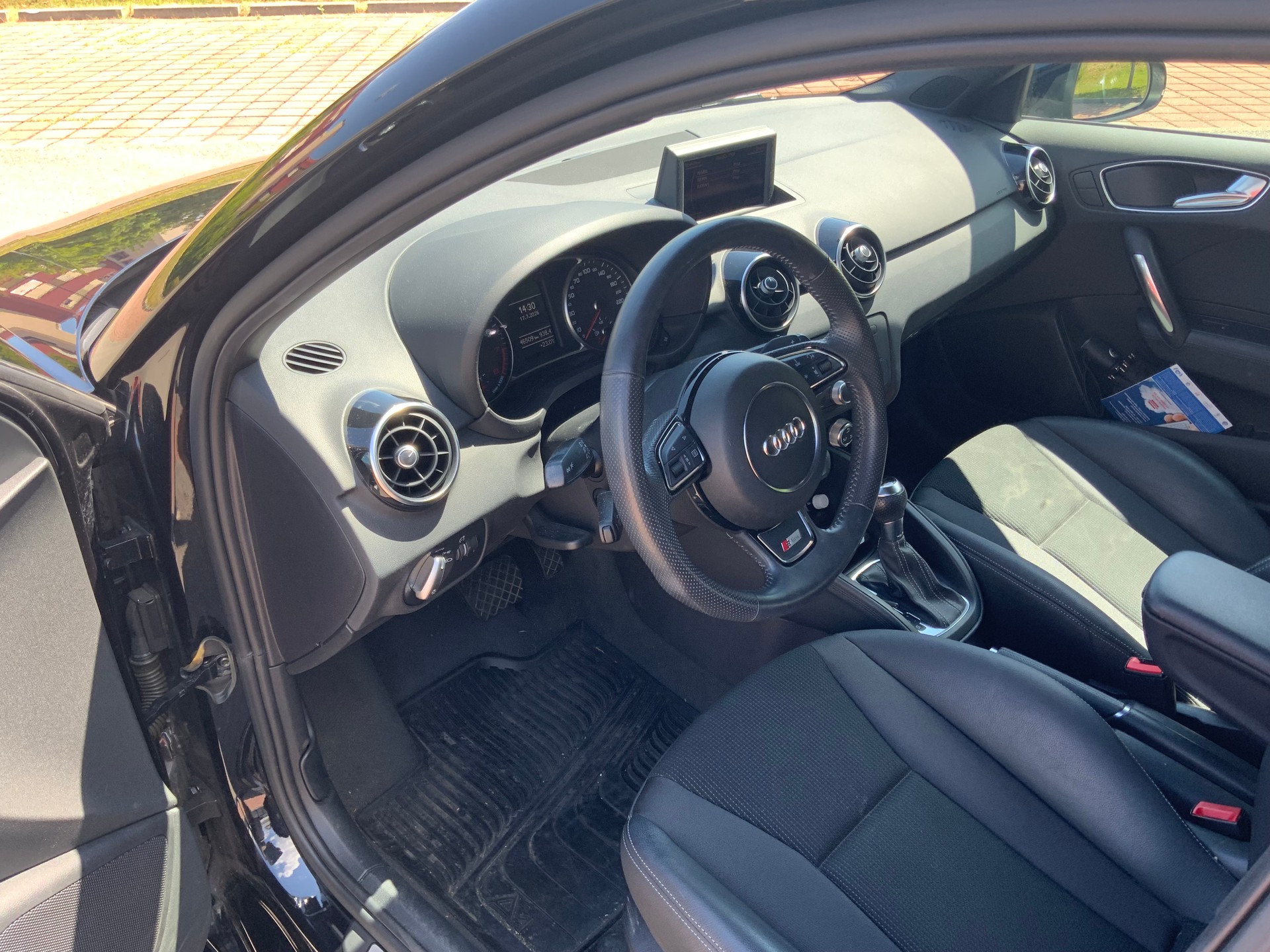 AUDI 1.4 TFSI Ambition S-Tronic-image-11