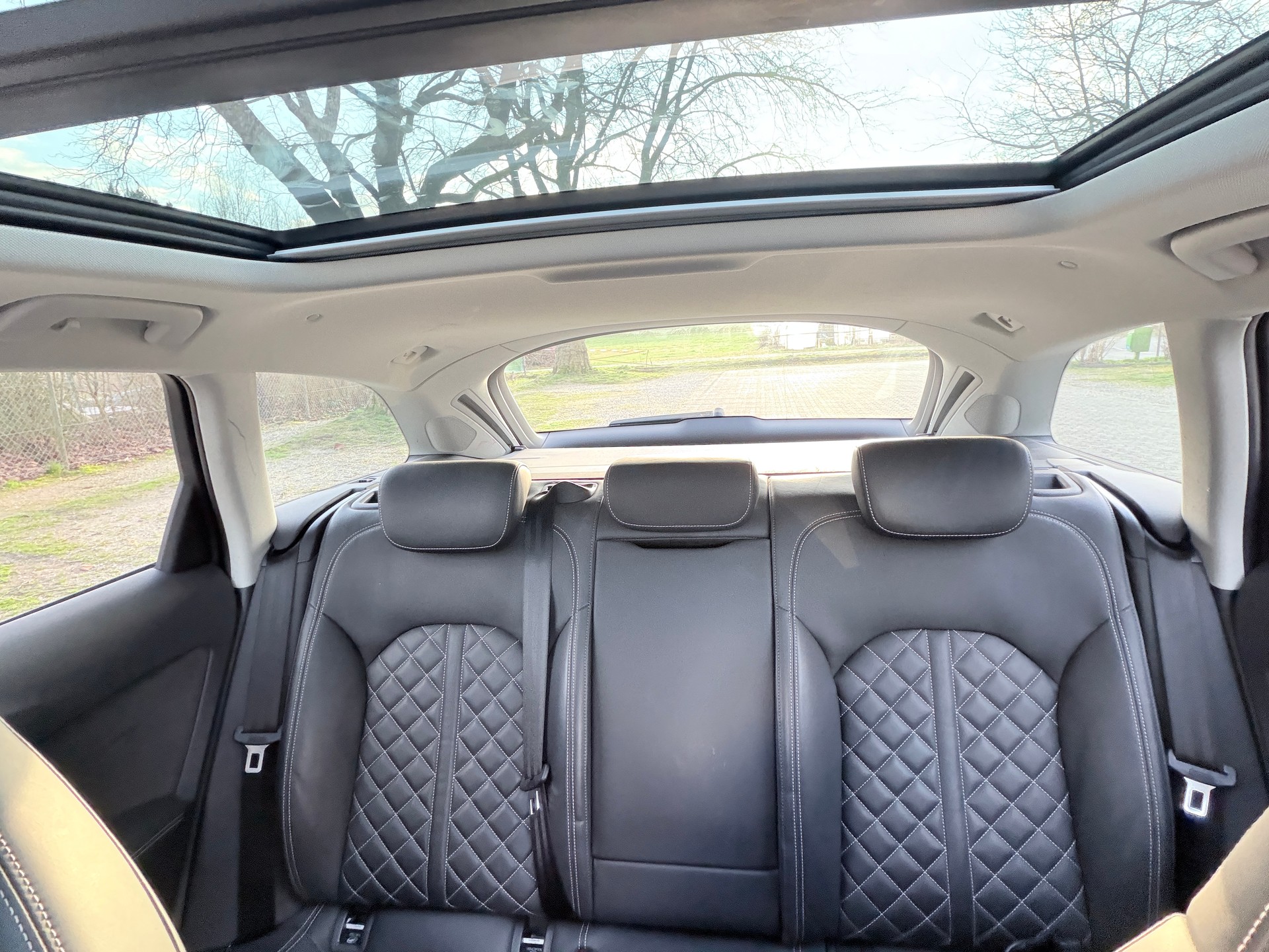 AUDI S6 Avant 4.0 TFSI V8 quattro S-tronic-image-12