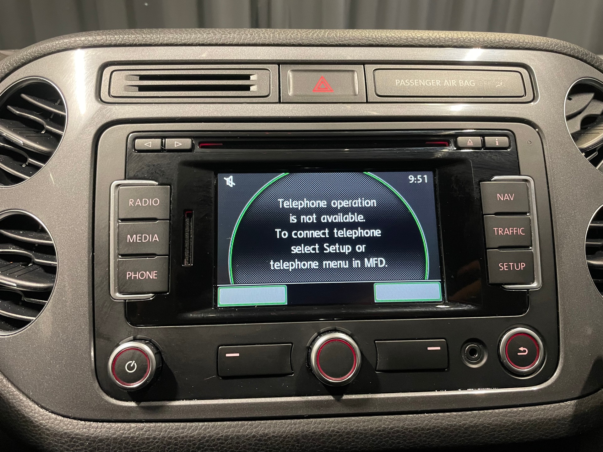 VW Tiguan 2.0 TDI BMT R-Line Design 4Motion DSG ( 63)-image-14
