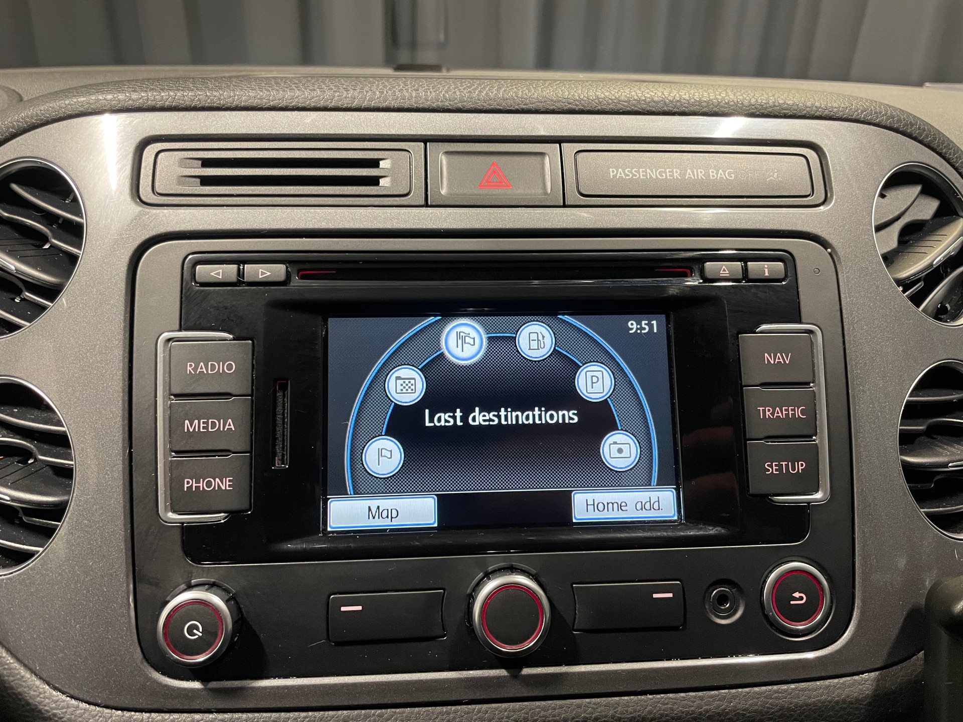 VW Tiguan 2.0 TDI BMT R-Line Design 4Motion DSG ( 63)-image-12
