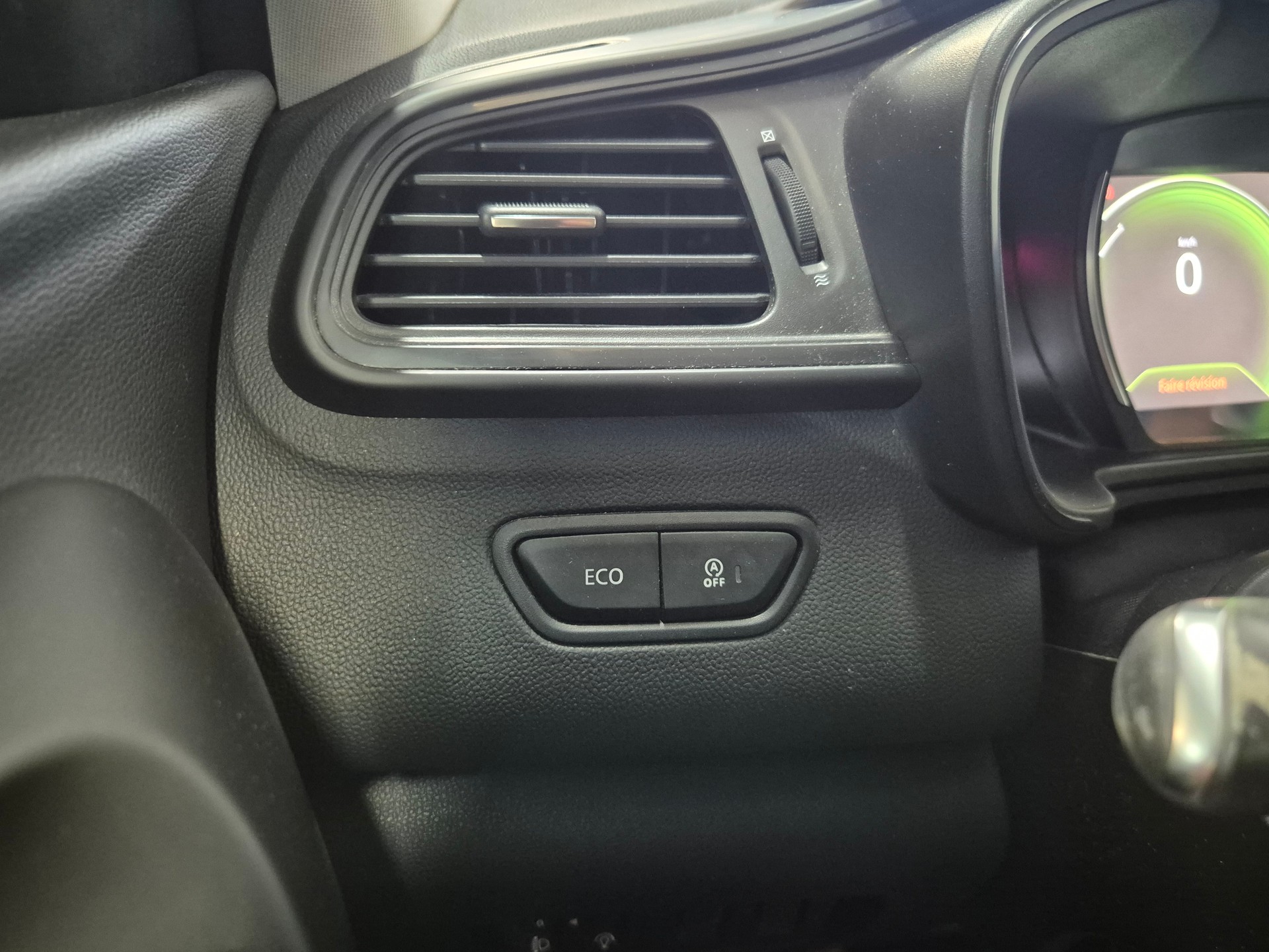 RENAULT Kadjar 1.2 16V Turbo Life-image-11