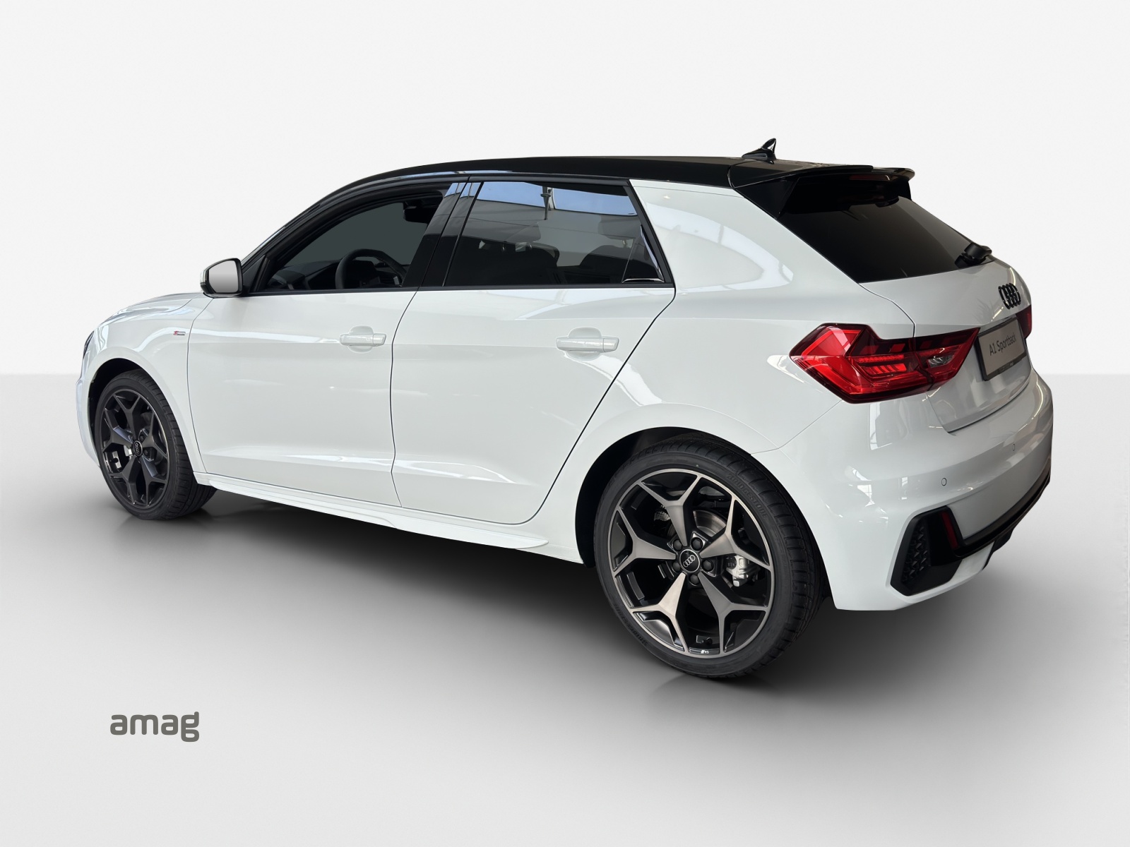 AUDI A1 Sportback 30 TFSI S Line Attraction S-tronic-image-2