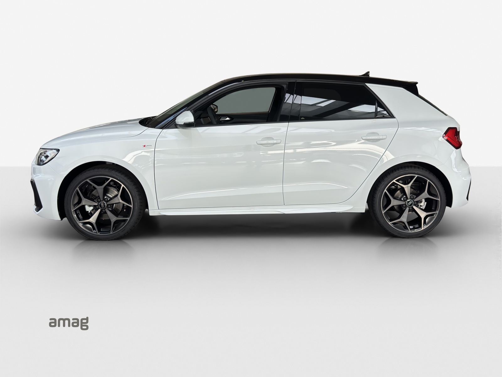 AUDI A1 Sportback 30 TFSI S Line Attraction S-tronic-image-1