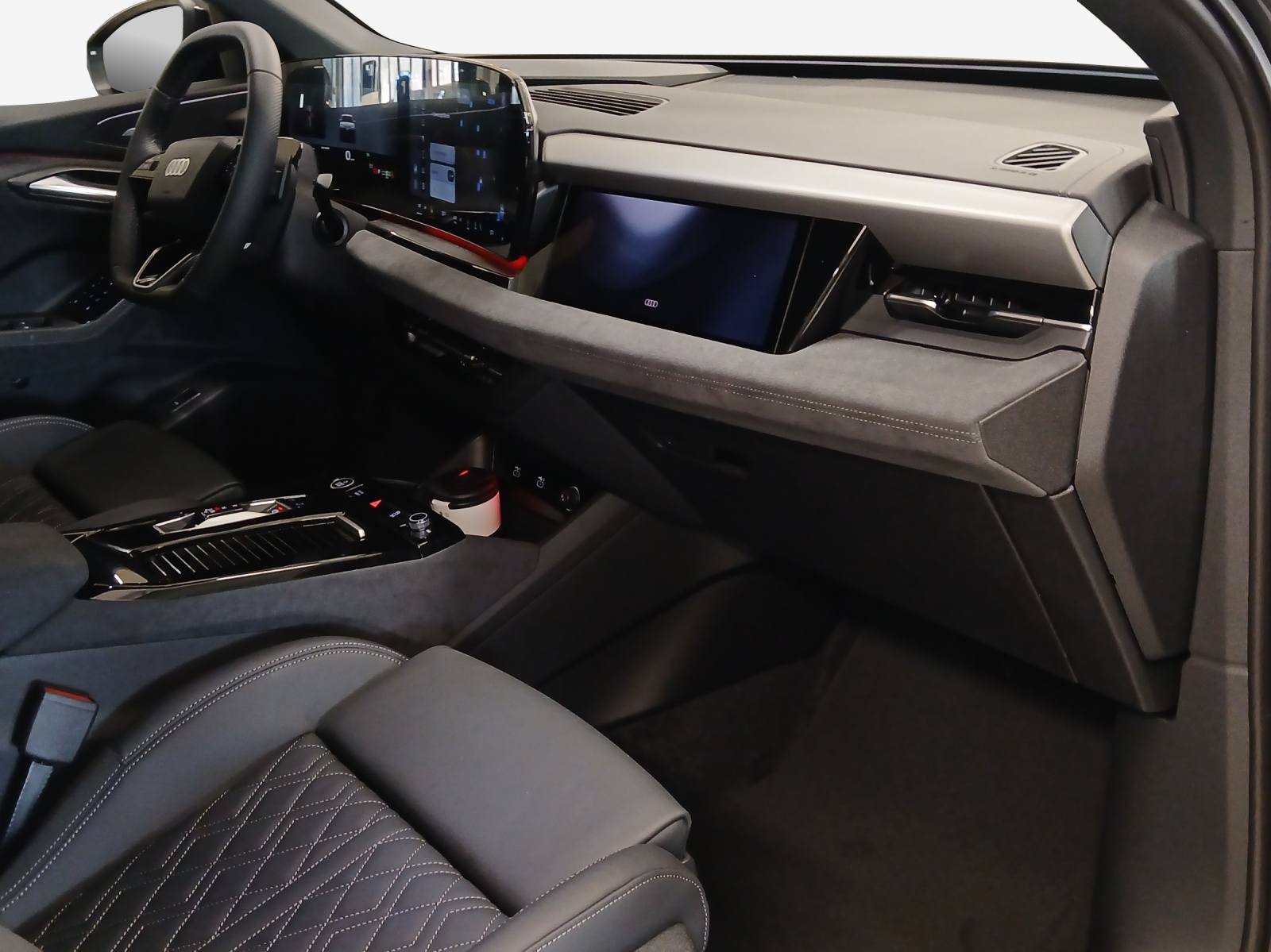 AUDI Q6 Sportback e-tron quattro-image-13
