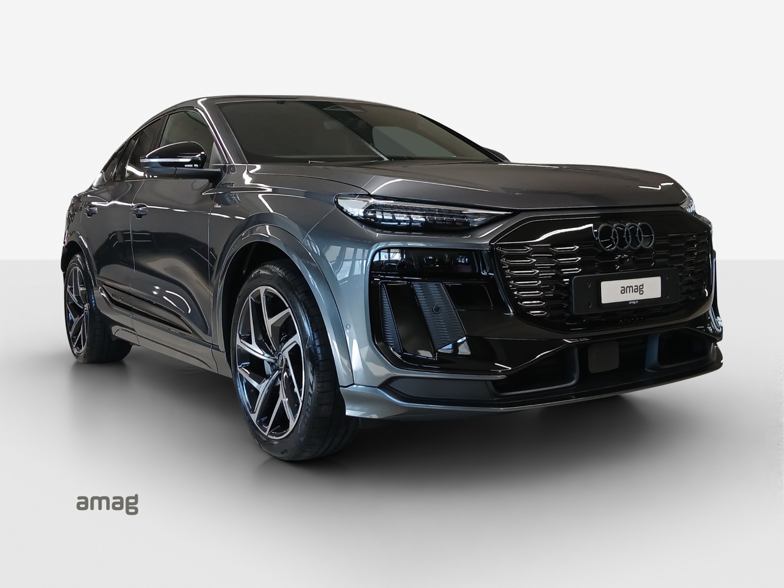 AUDI Q6 Sportback e-tron quattro-image-5