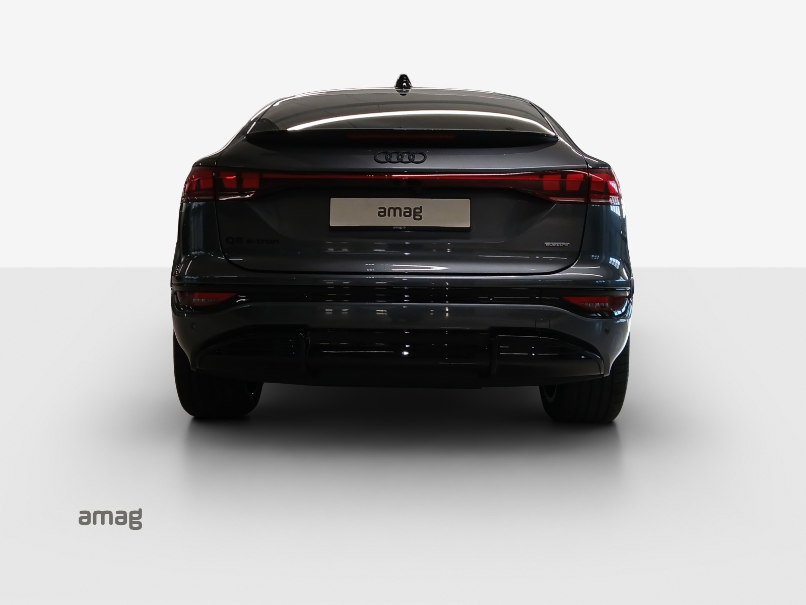 AUDI Q6 Sportback e-tron quattro-image-3