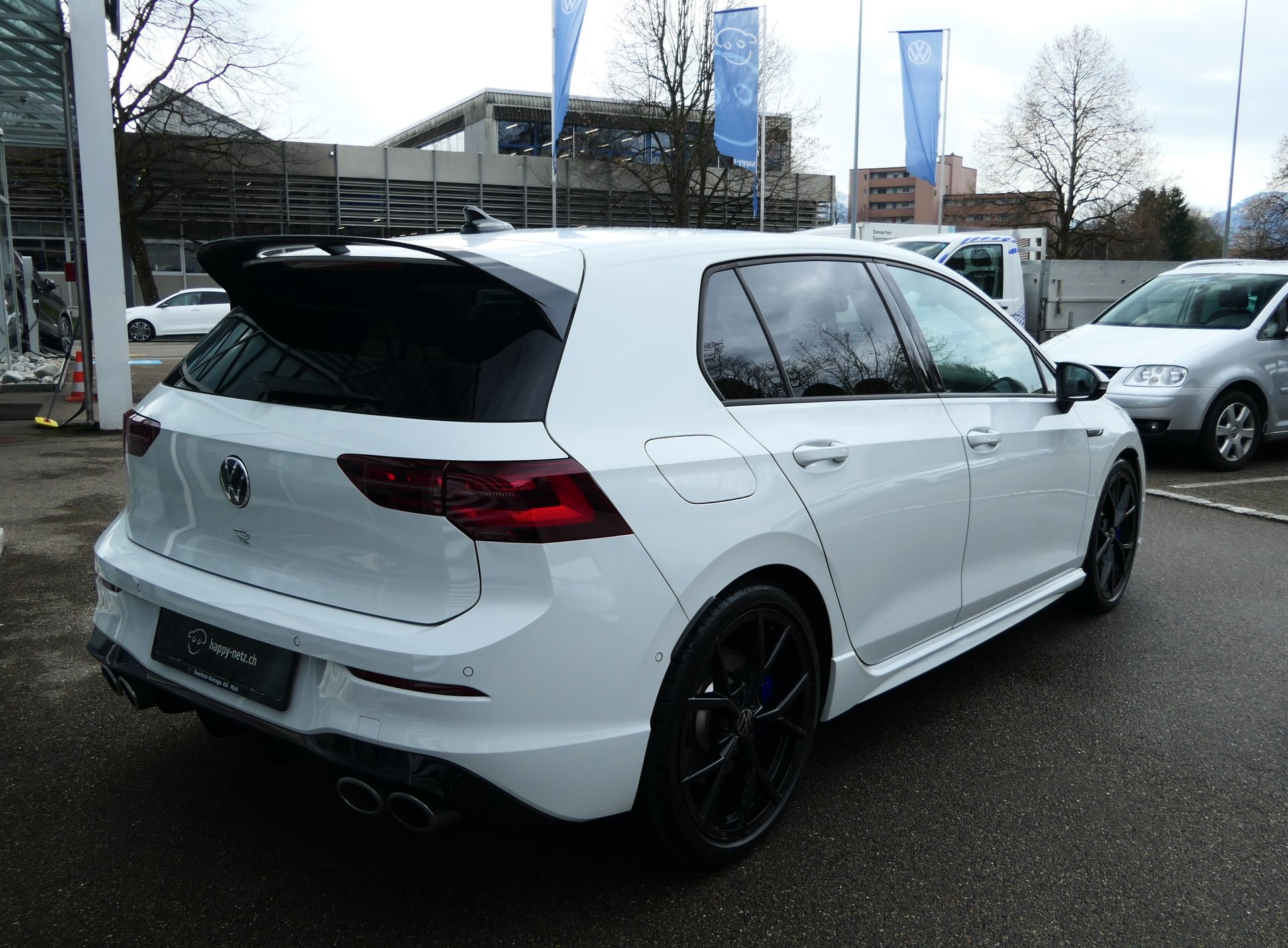 VW Golf 2.0 TSI R DSG 4Motion R Performance-image-3