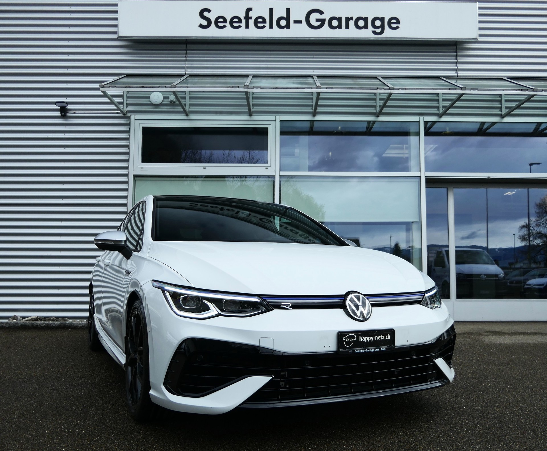VW Golf 2.0 TSI R DSG 4Motion R Performance-image-0