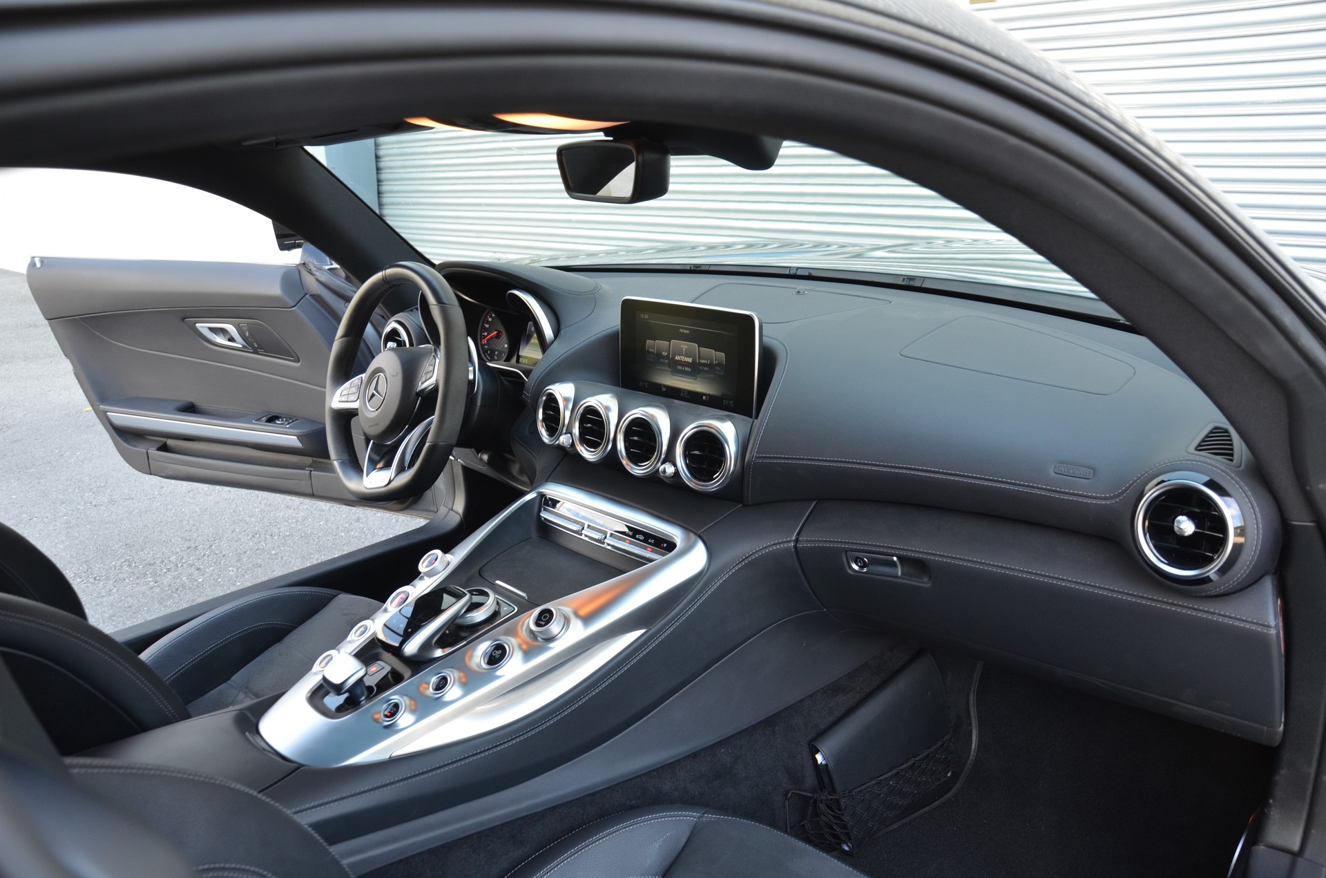 MERCEDES-BENZ AMG GT S Speedshift DCT-image-13