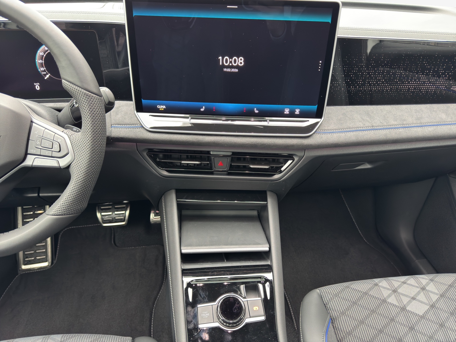 VW Tiguan 2.0 TSI DSG R-Line 4Motion-image-10