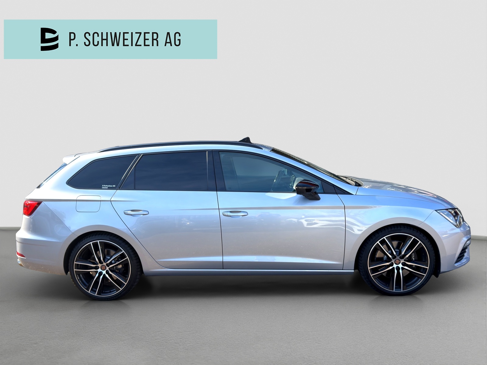 SEAT Leon ST 2.0 TSI Cupra 300 4 Drive DSG-image-5