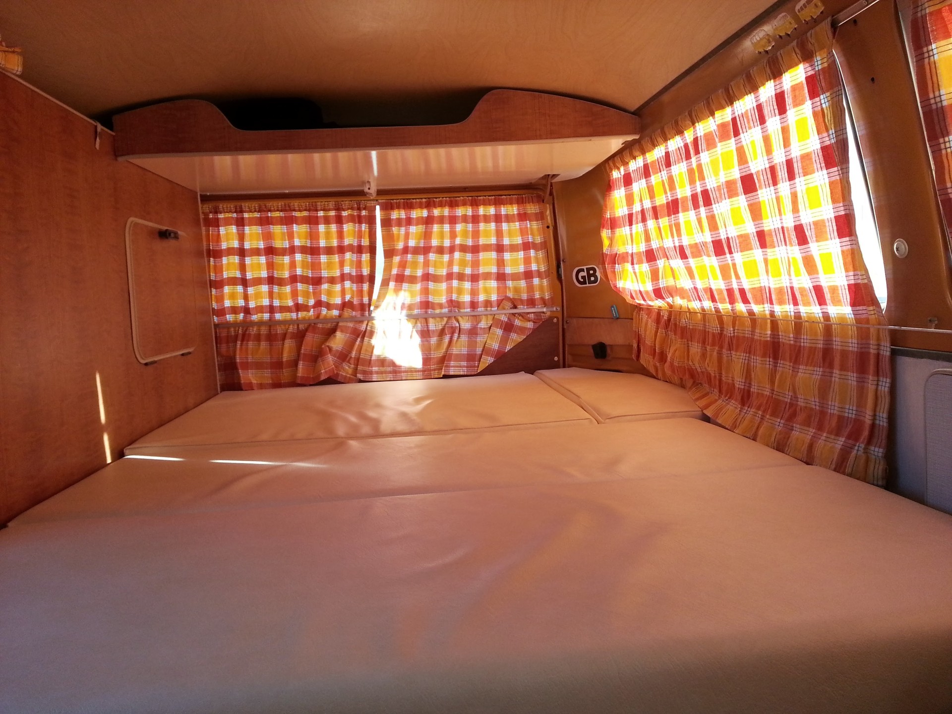 VW Bus T2a, Westfalia-image-5