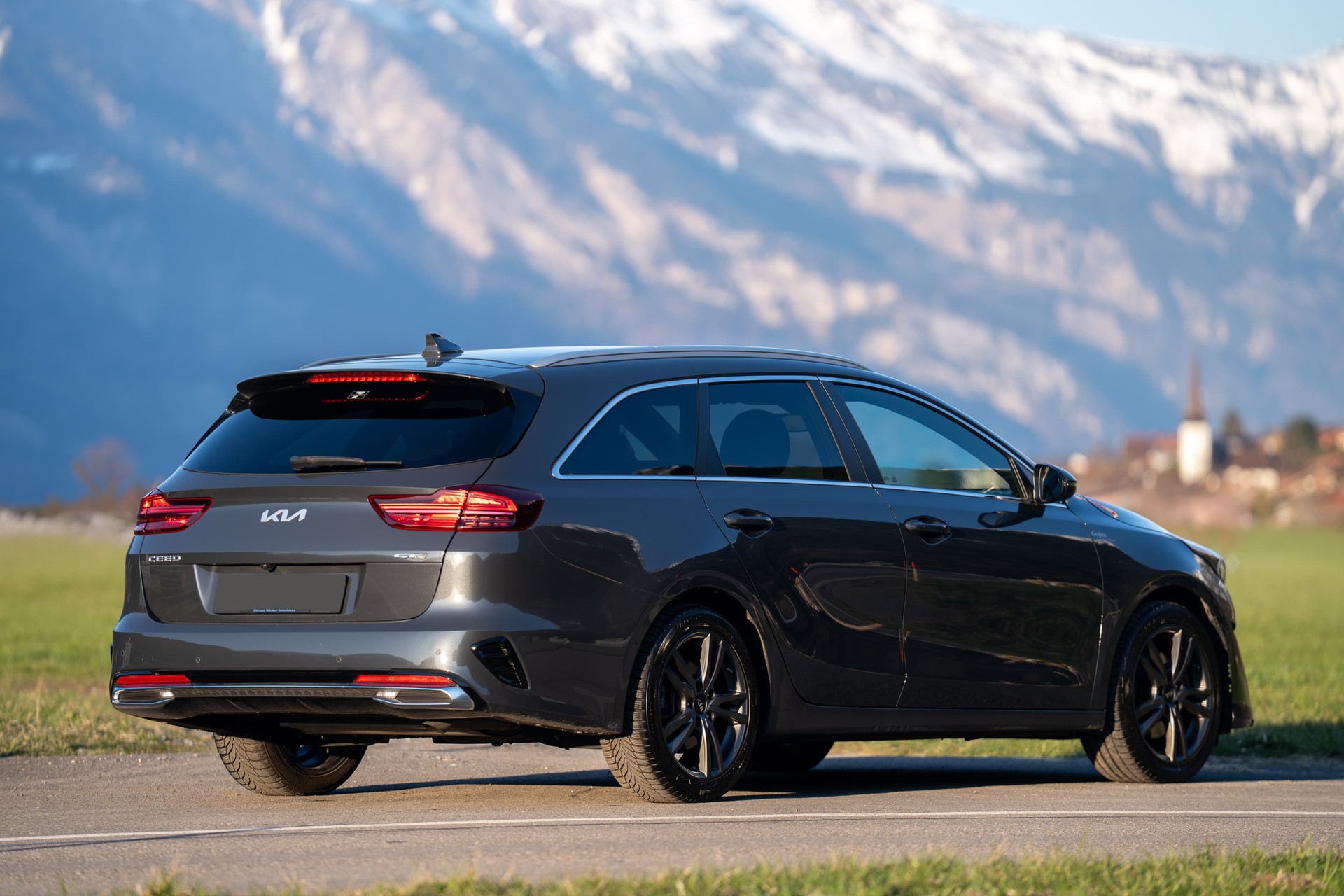 KIA Ceed Sportswagon 1.5 T-GDi MHEV GT Line DCT-image-1