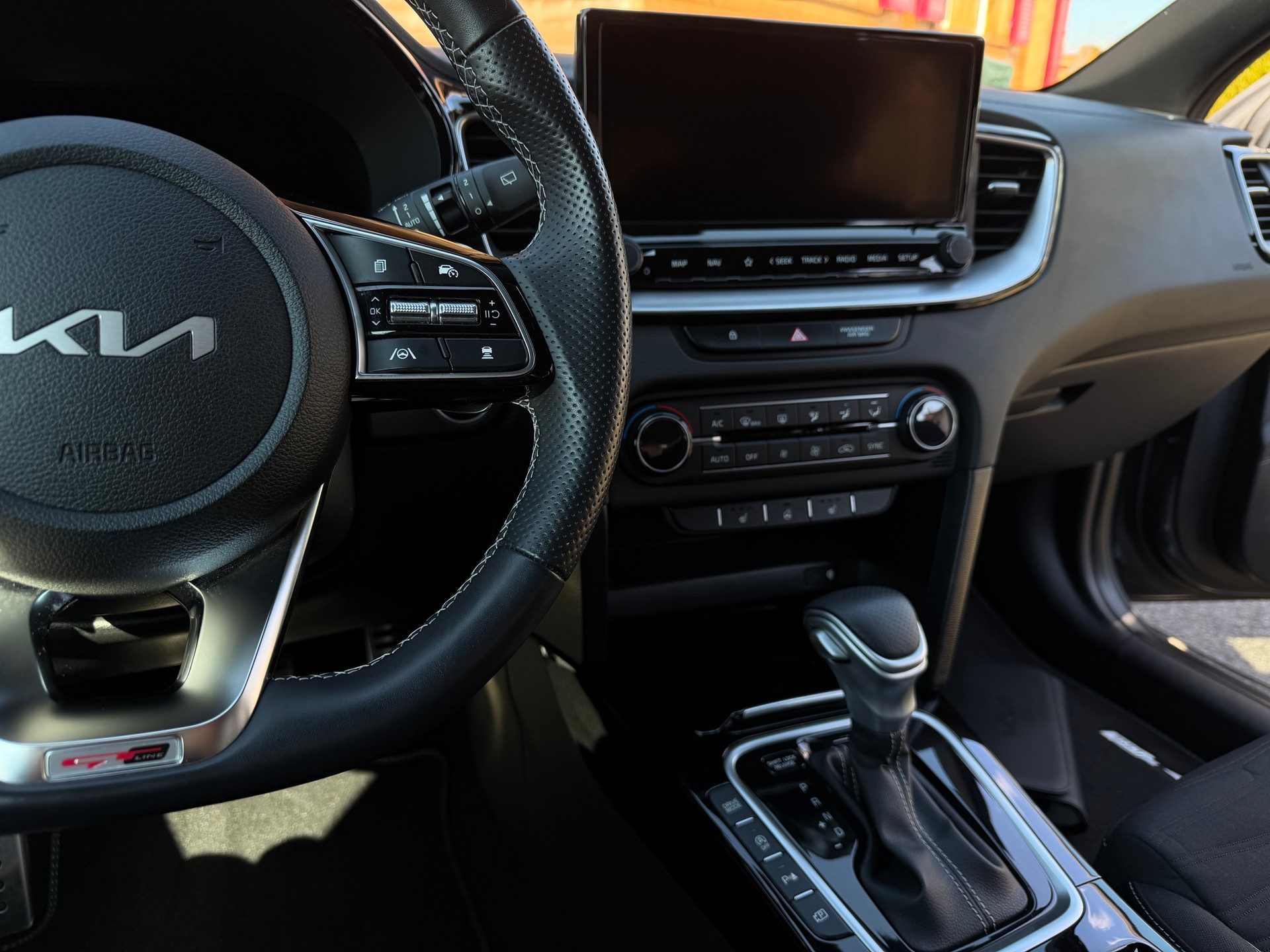 KIA Ceed Sportswagon 1.5 T-GDi MHEV GT Line DCT-image-11