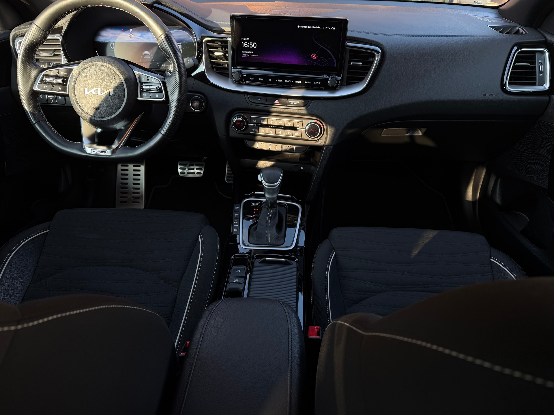 KIA Ceed Sportswagon 1.5 T-GDi MHEV GT Line DCT-image-4
