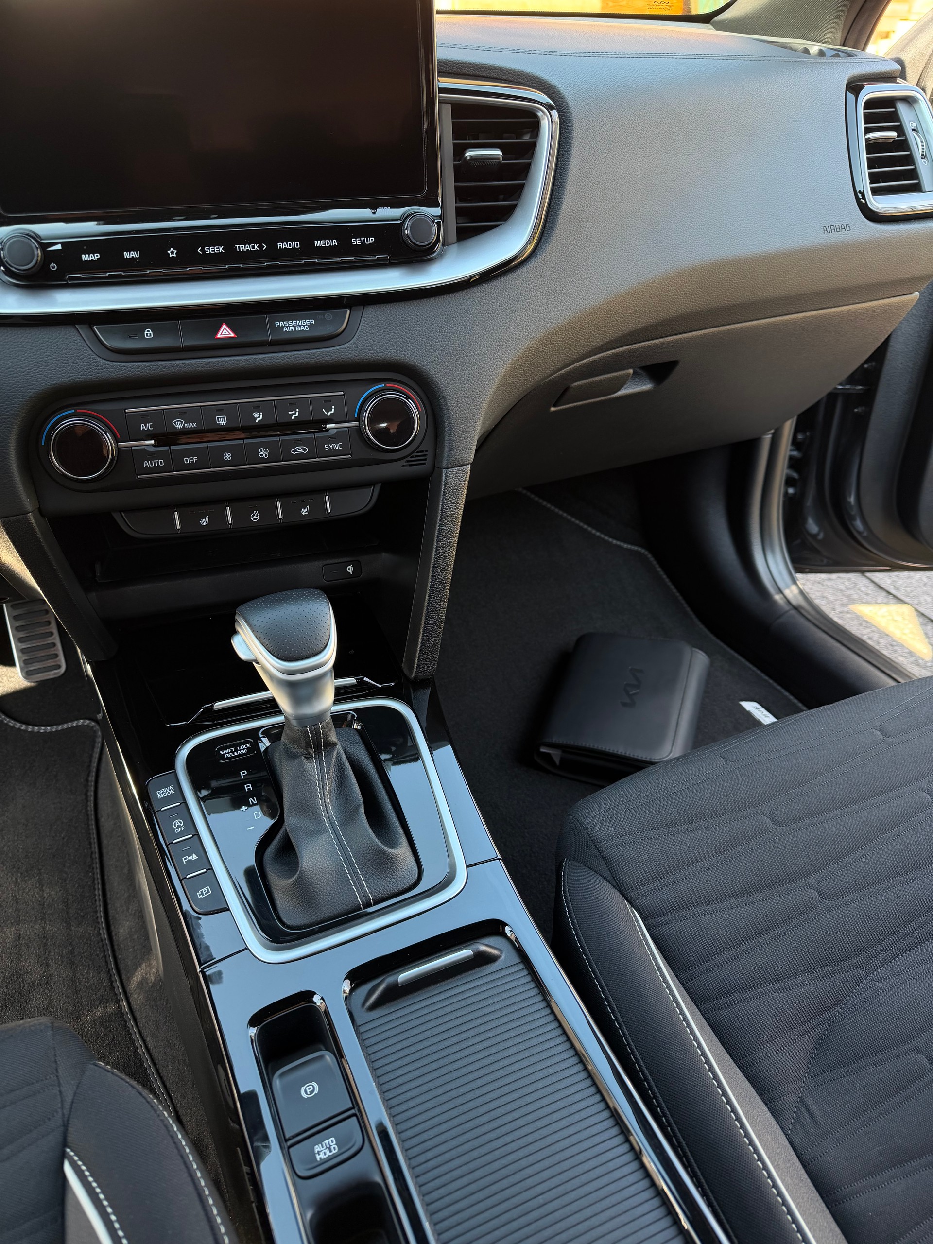 KIA Ceed Sportswagon 1.5 T-GDi MHEV GT Line DCT-image-8