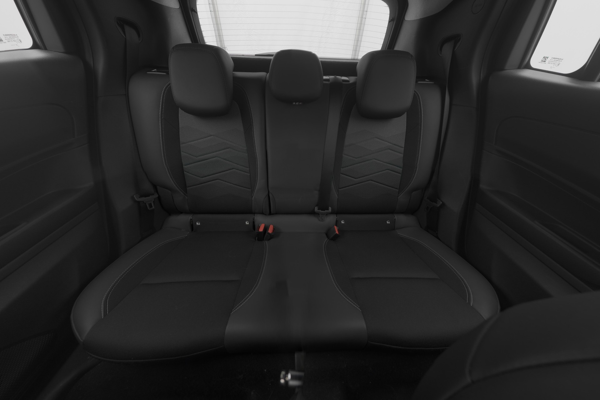 JEEP Avenger 54kWh Swiss Altitude-image-10