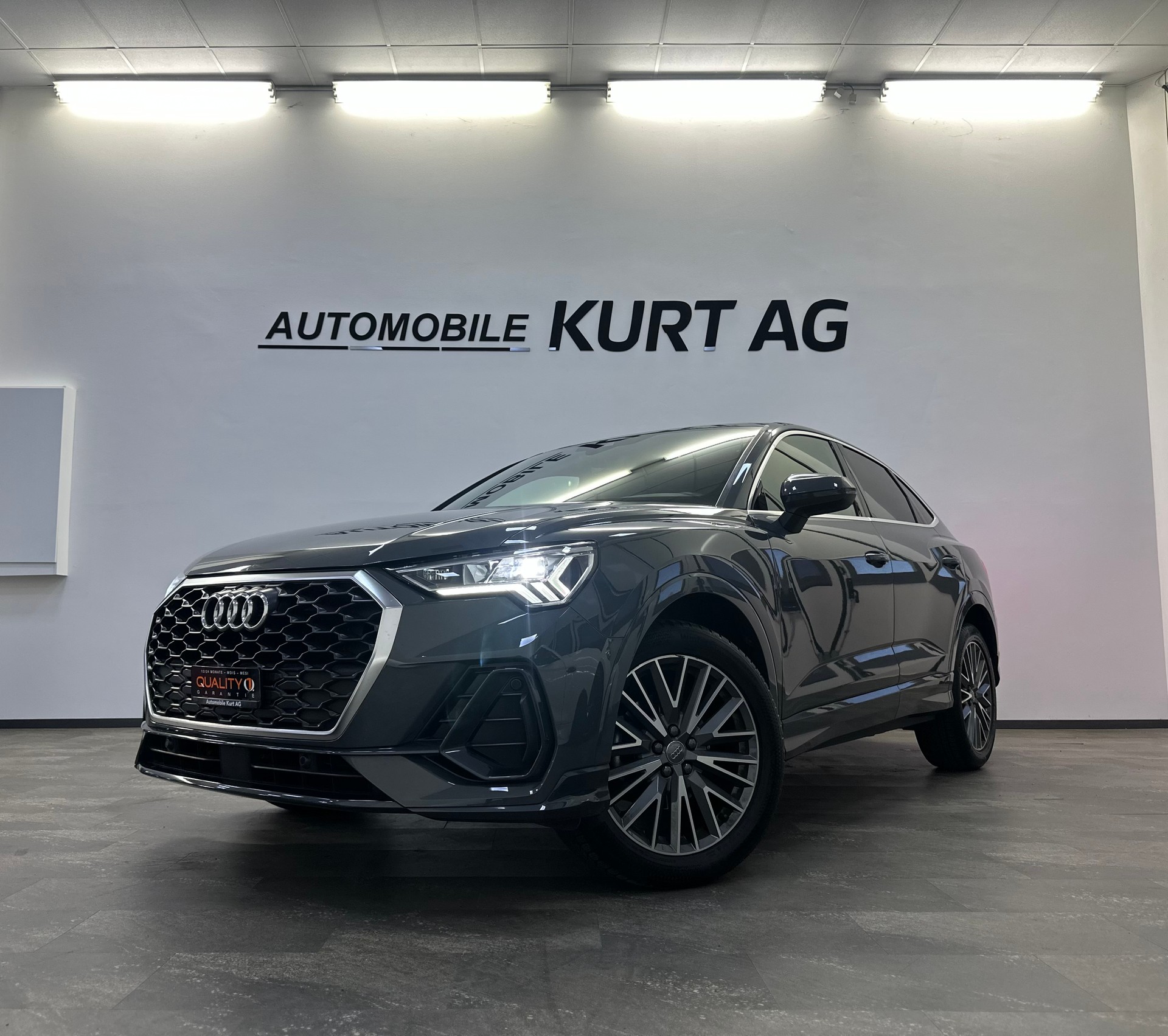 AUDI Q3 Sportback 35 TFSI S line S-tronic-image-1