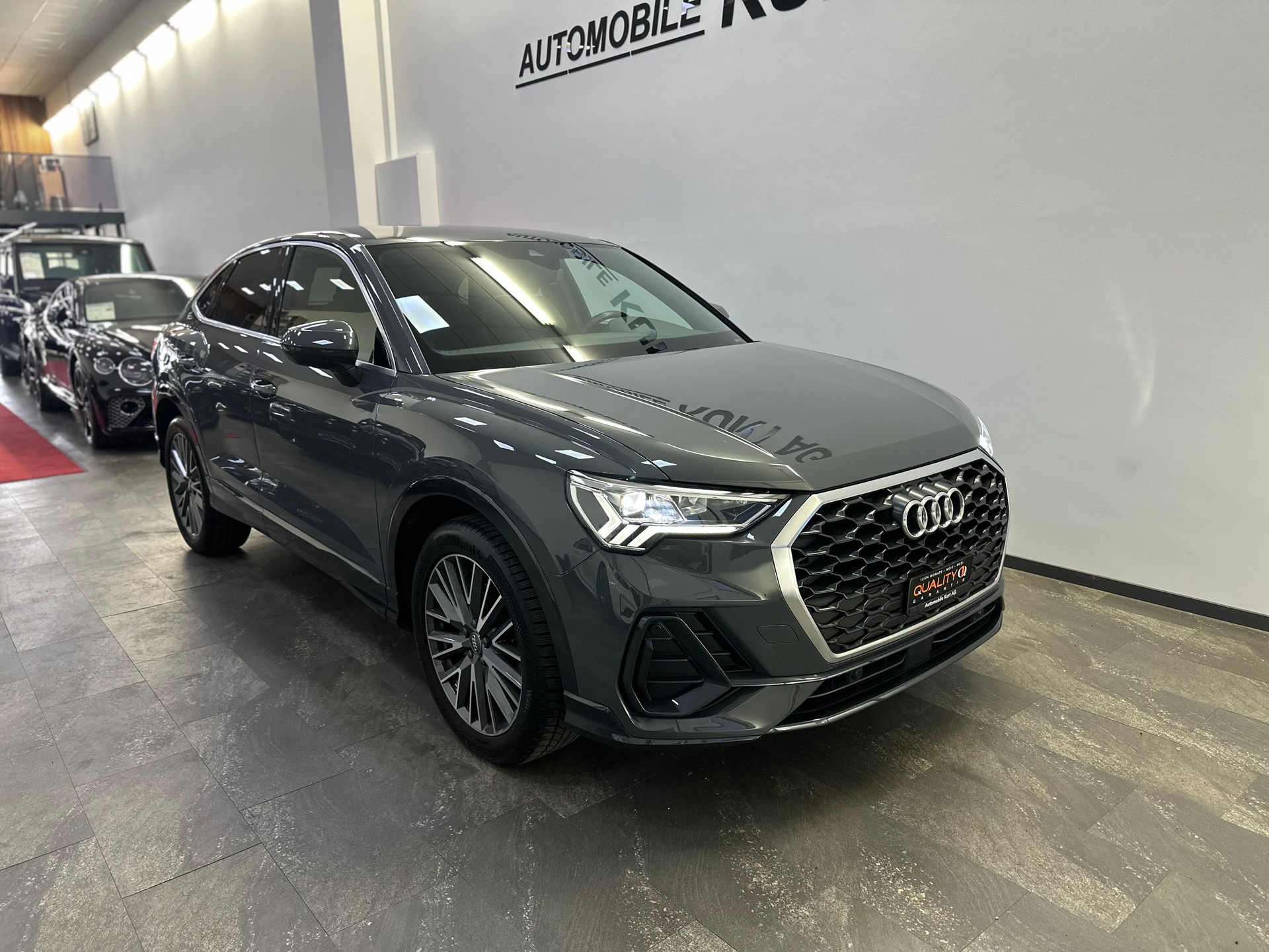 AUDI Q3 Sportback 35 TFSI S line S-tronic-image-8