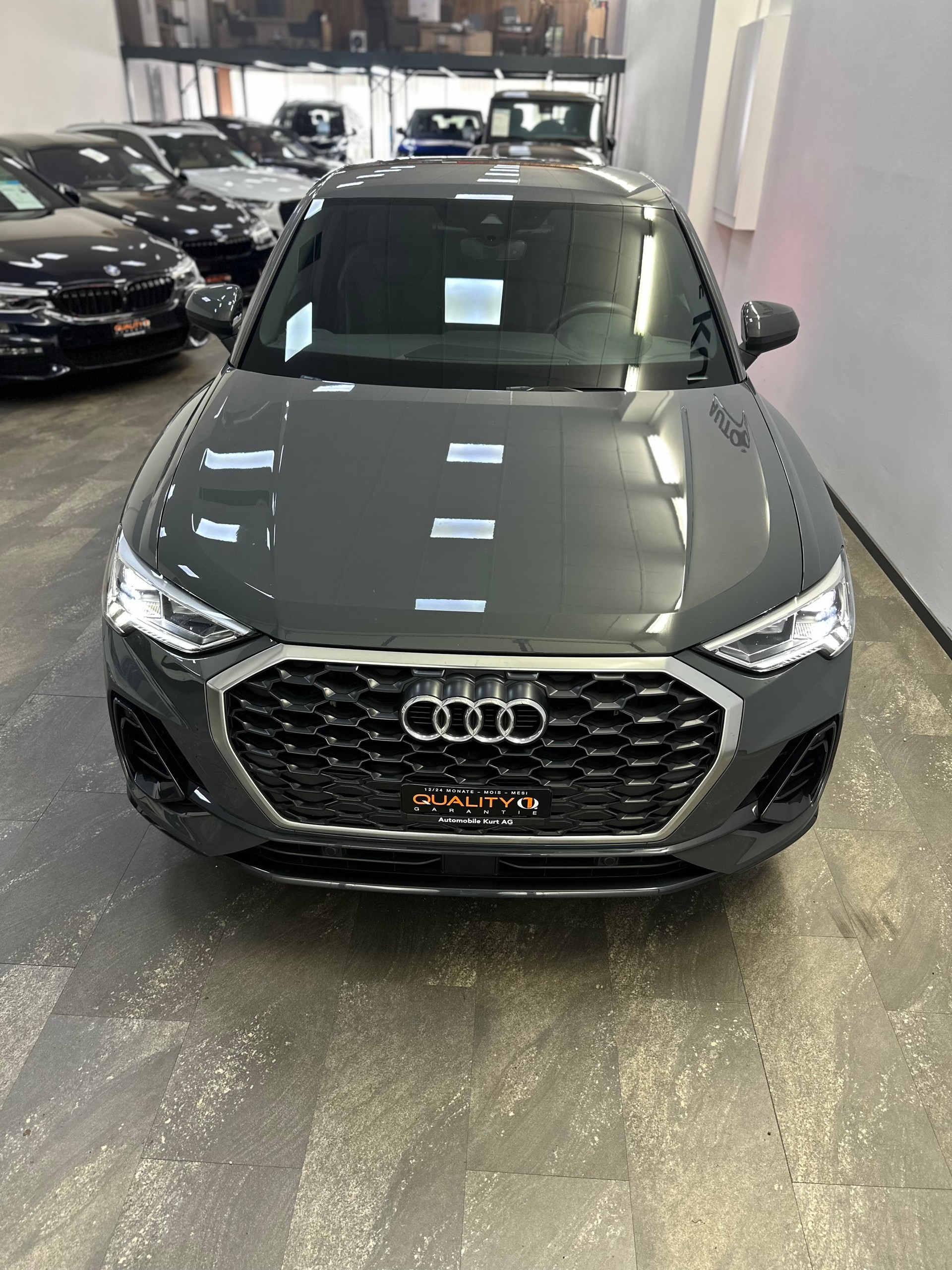 AUDI Q3 Sportback 35 TFSI S line S-tronic-image-9