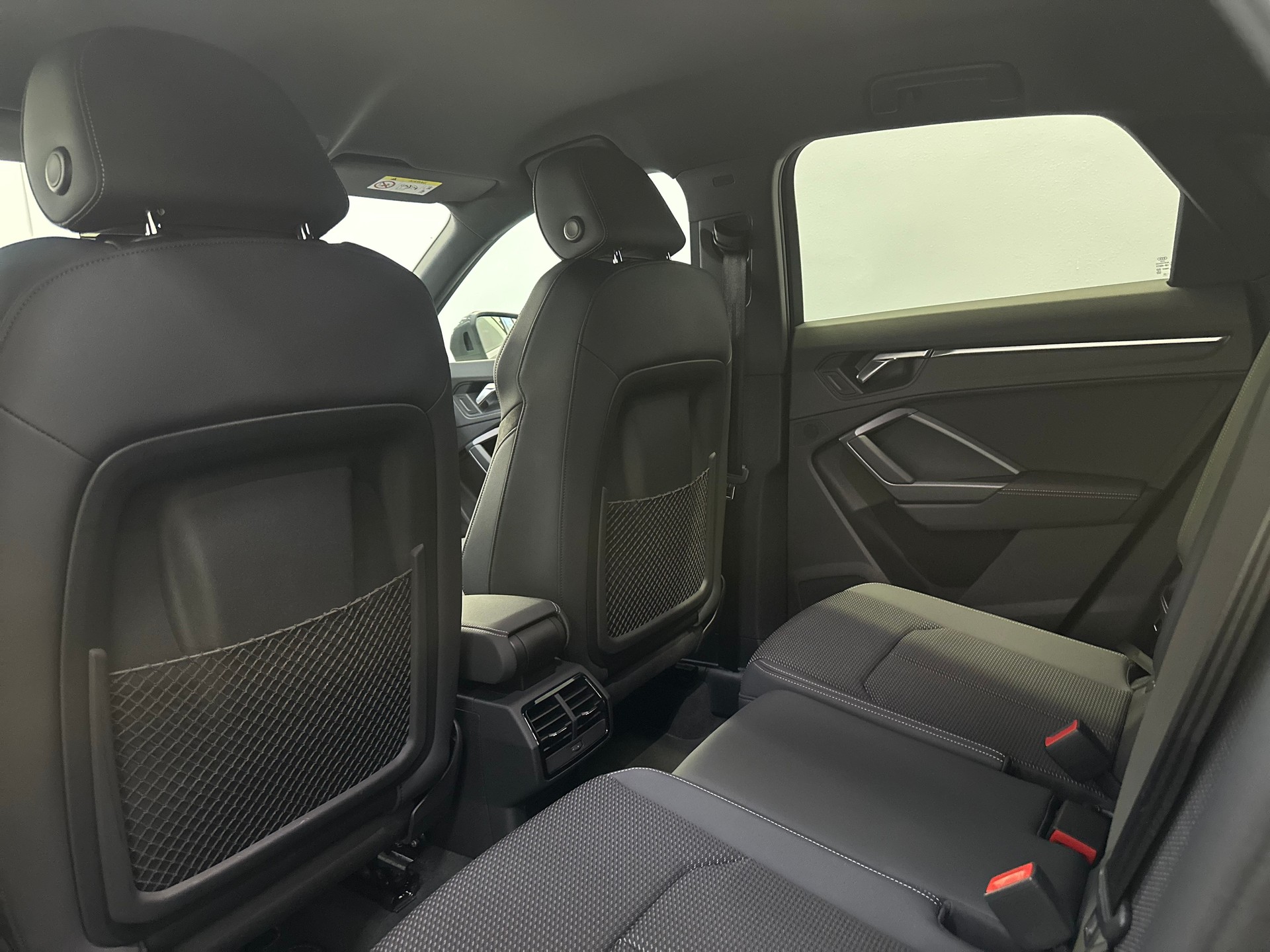 AUDI Q3 Sportback 35 TFSI S line S-tronic-image-19