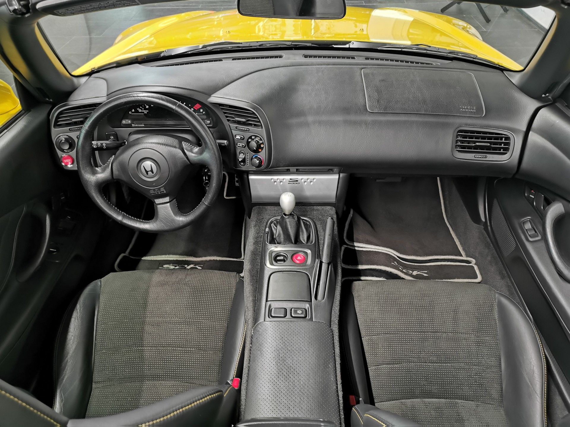 HONDA S2000 1-Hand-image-14