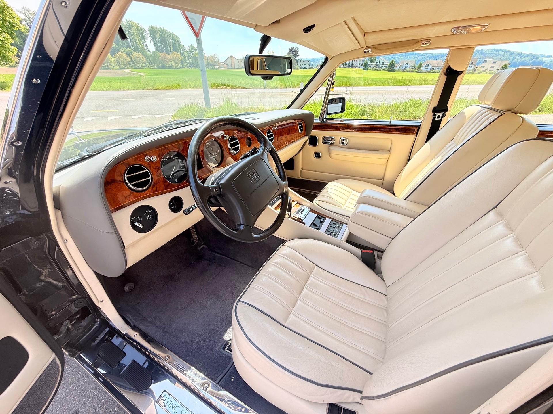 ROLLS-ROYCE Flying Spur Veteran 6.75 V8 Turbo Nr. 31 von 50-image-9