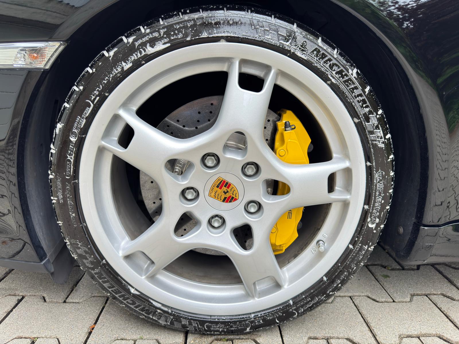 PORSCHE 911 Carrera S-image-10