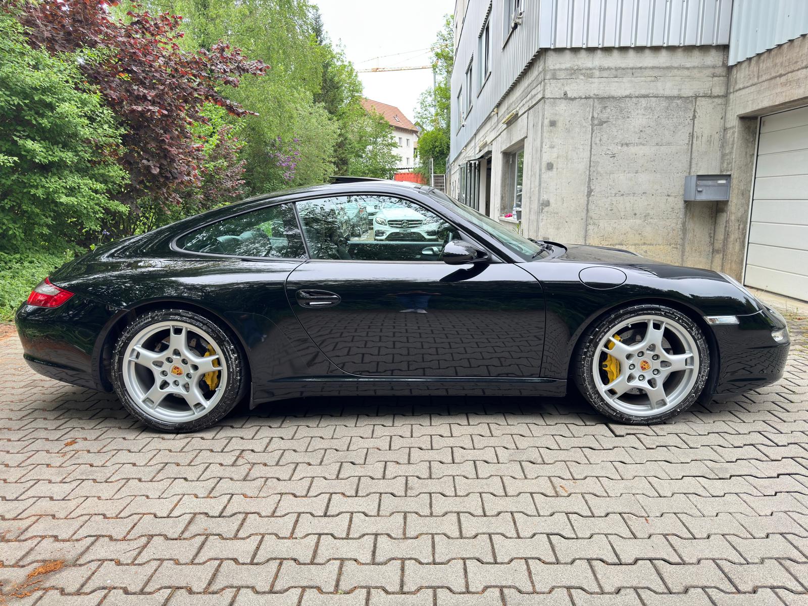 PORSCHE 911 Carrera S-image-6