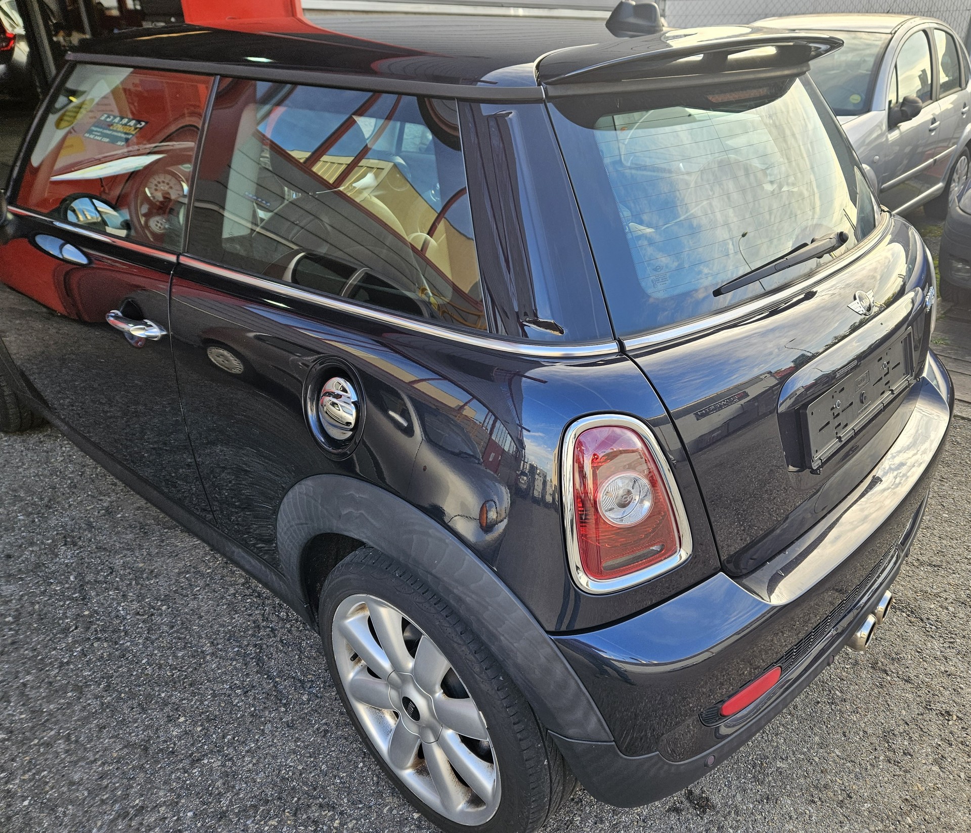 MINI COOPER S-image-3