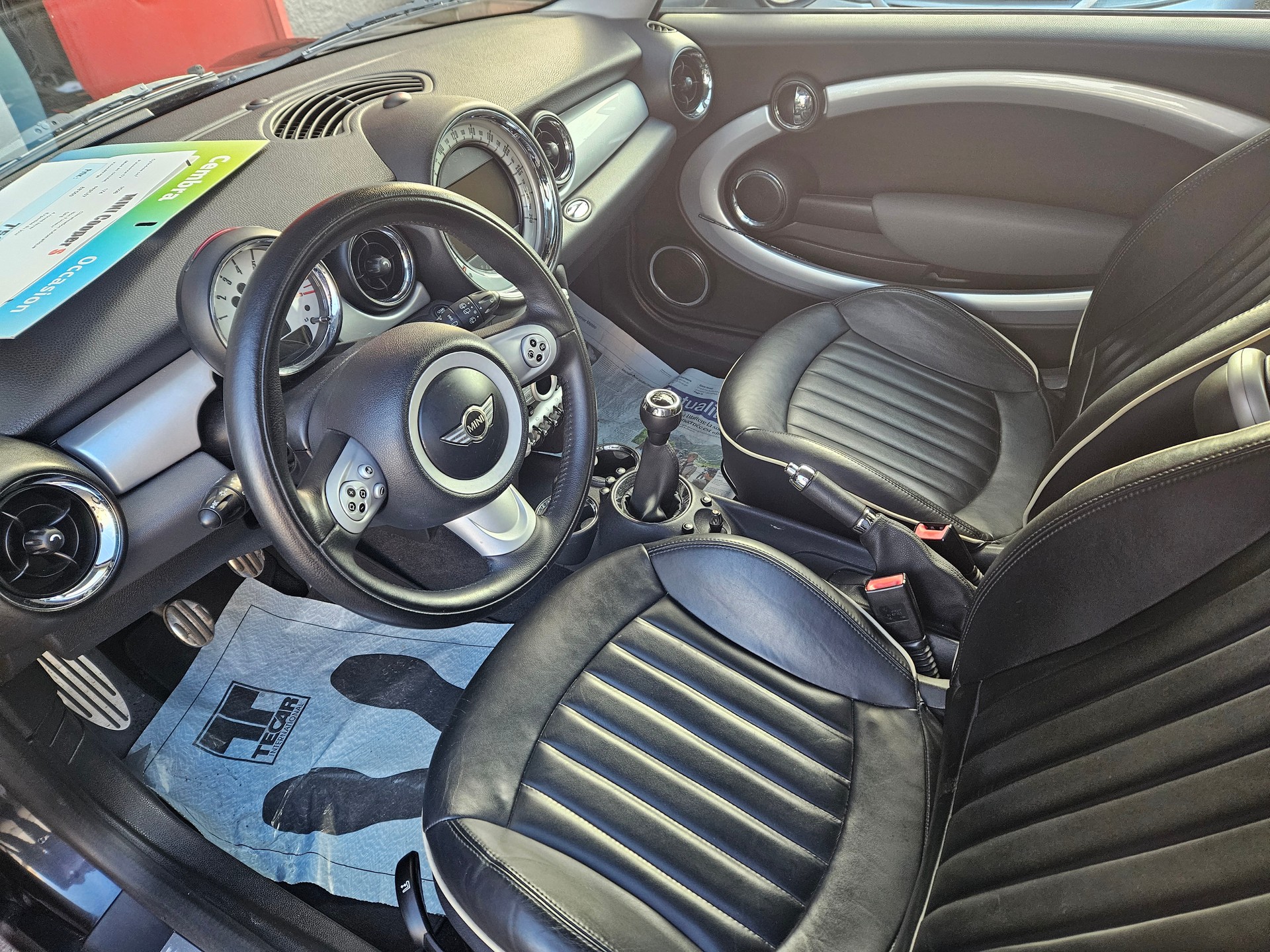 MINI COOPER S-image-2