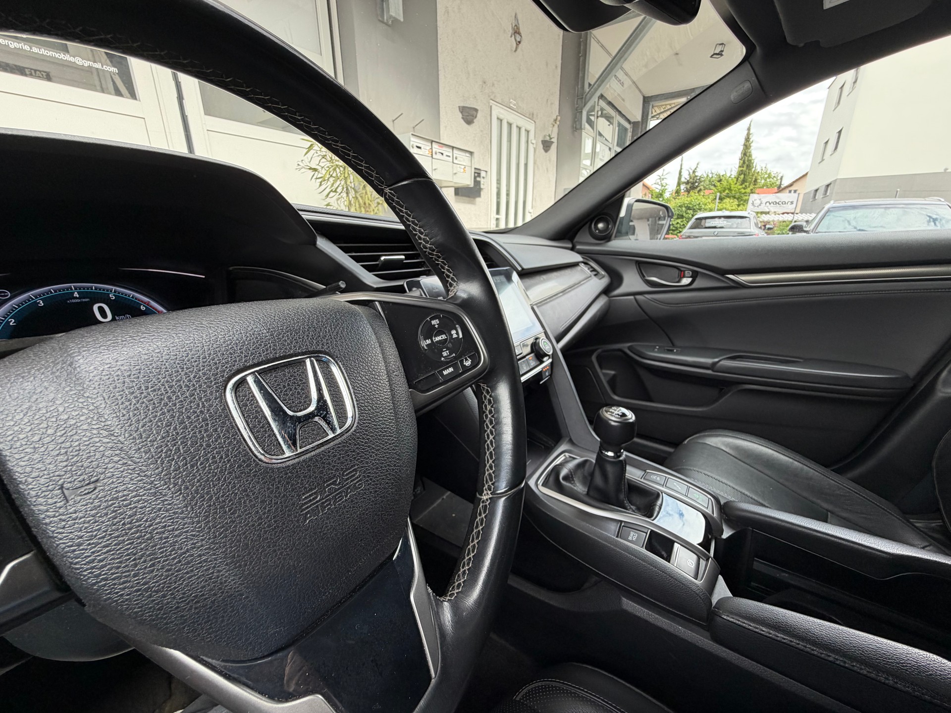 HONDA Civic 1.0 VTEC Comfort-image-23