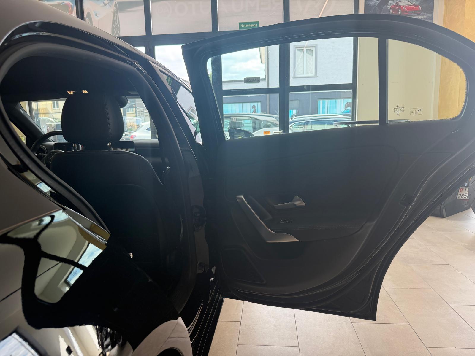MERCEDES-BENZ A 200 MHEV PROGRESSIVE DCT-image-17