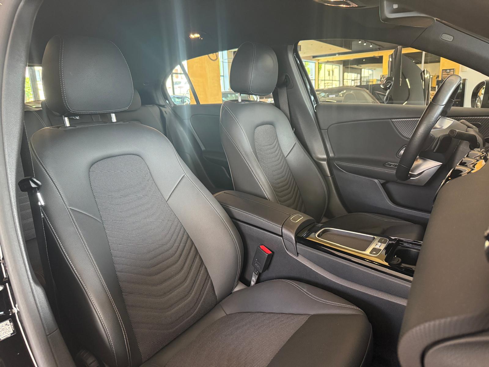 MERCEDES-BENZ A 200 MHEV PROGRESSIVE DCT-image-16
