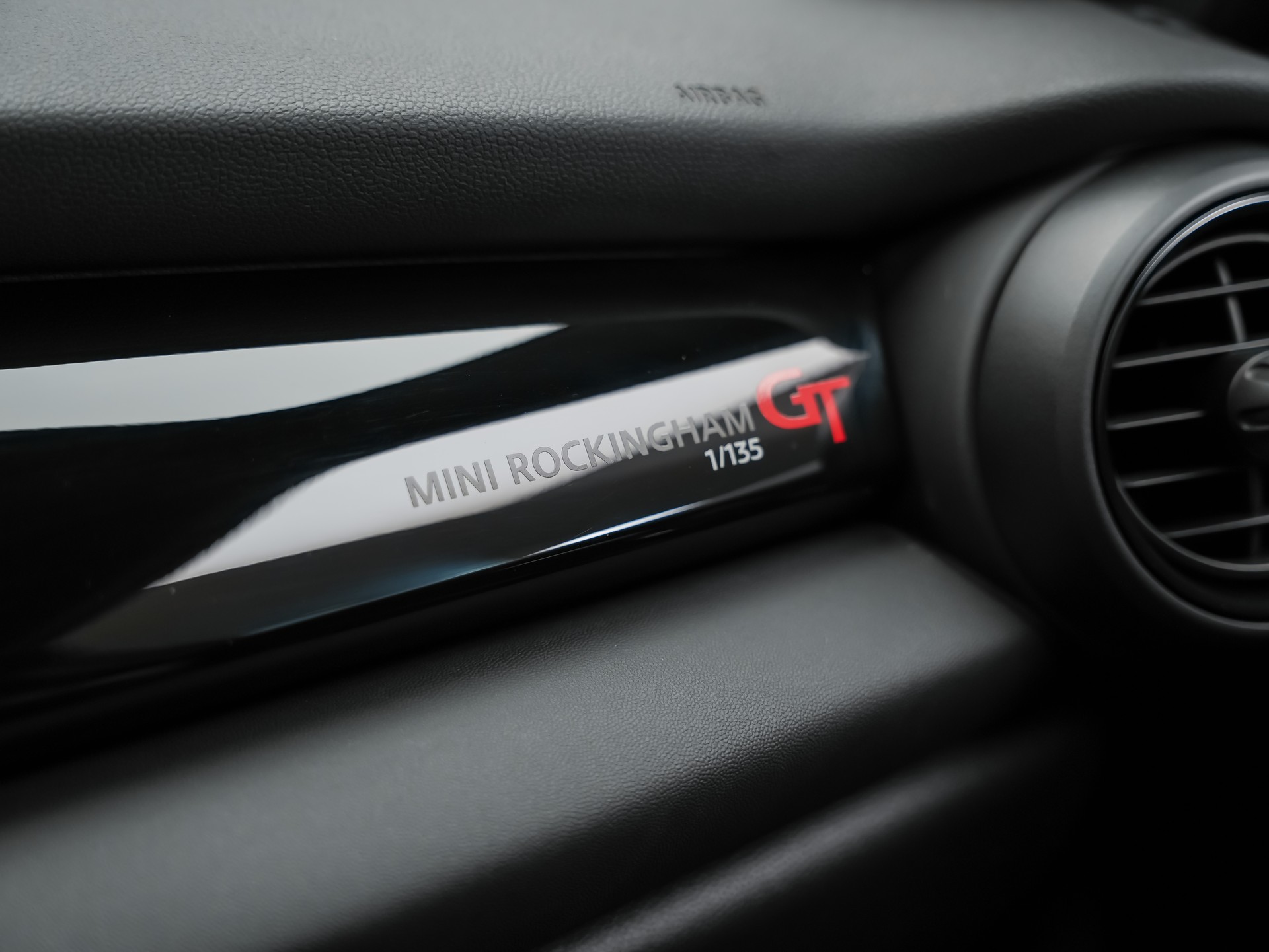 MINI Cooper S Steptronic DKG Rockingham GT 1/135 *John Cooper Works Trim*Panorama*Head-Up*-image-23