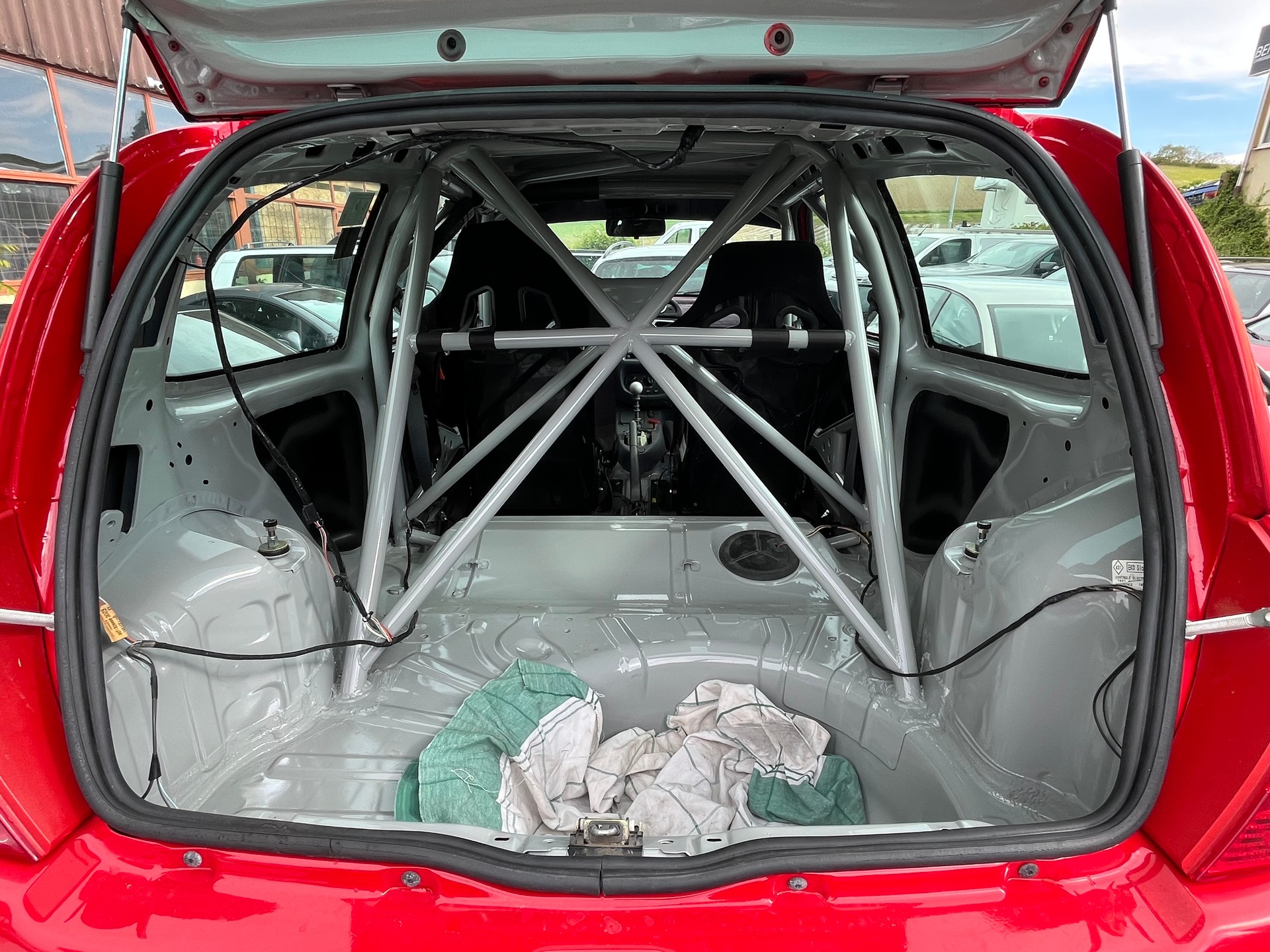 RENAULT Clio 2.0 16V Sport 172/17-image-7
