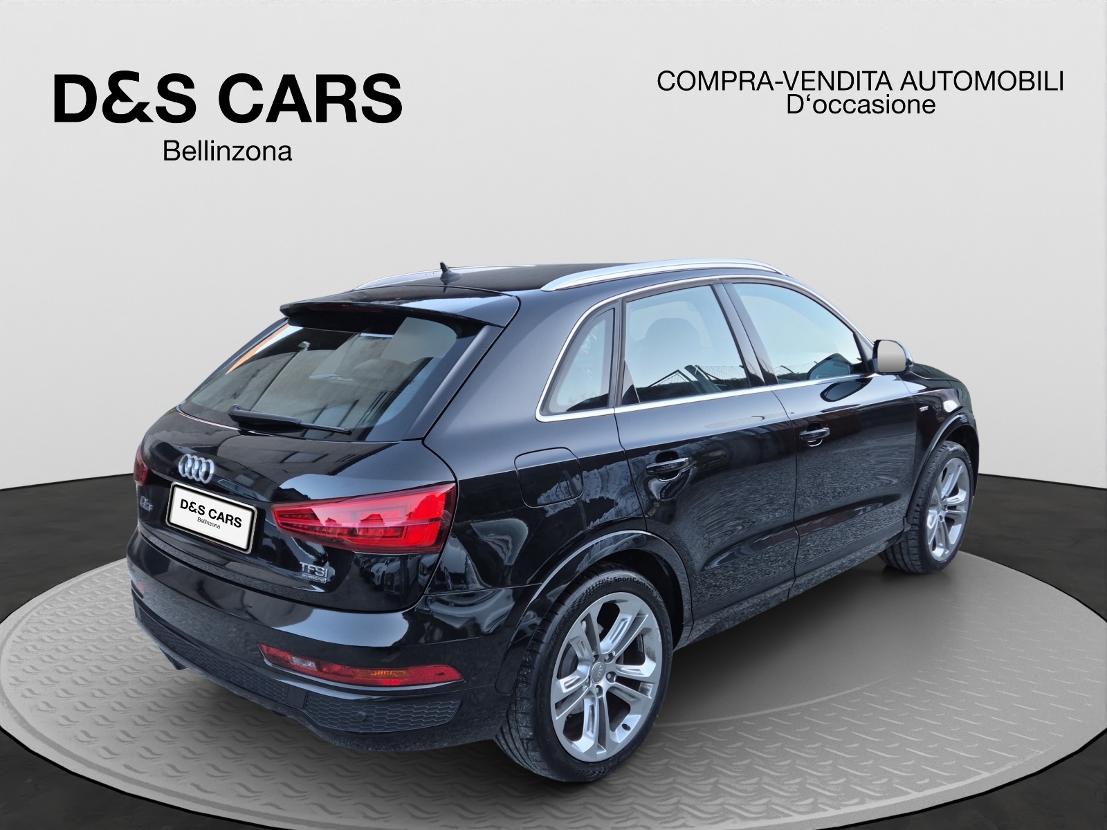 AUDI Q3 2.0 TFSI quattro S-line-image-4