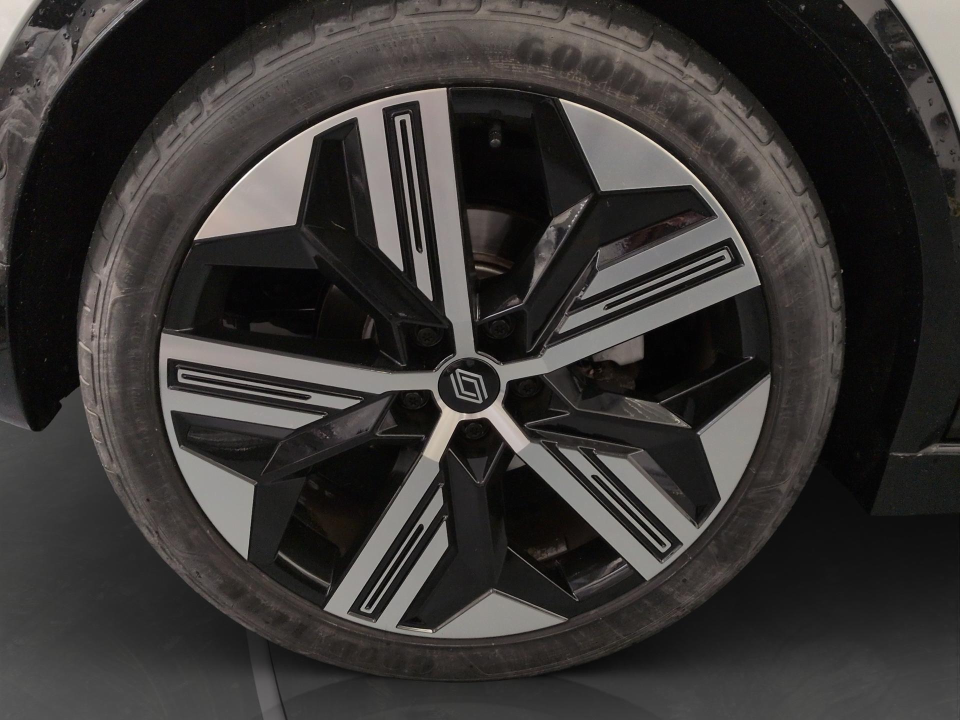 RENAULT Mégane E-TECH EV60 Iconic-image-26
