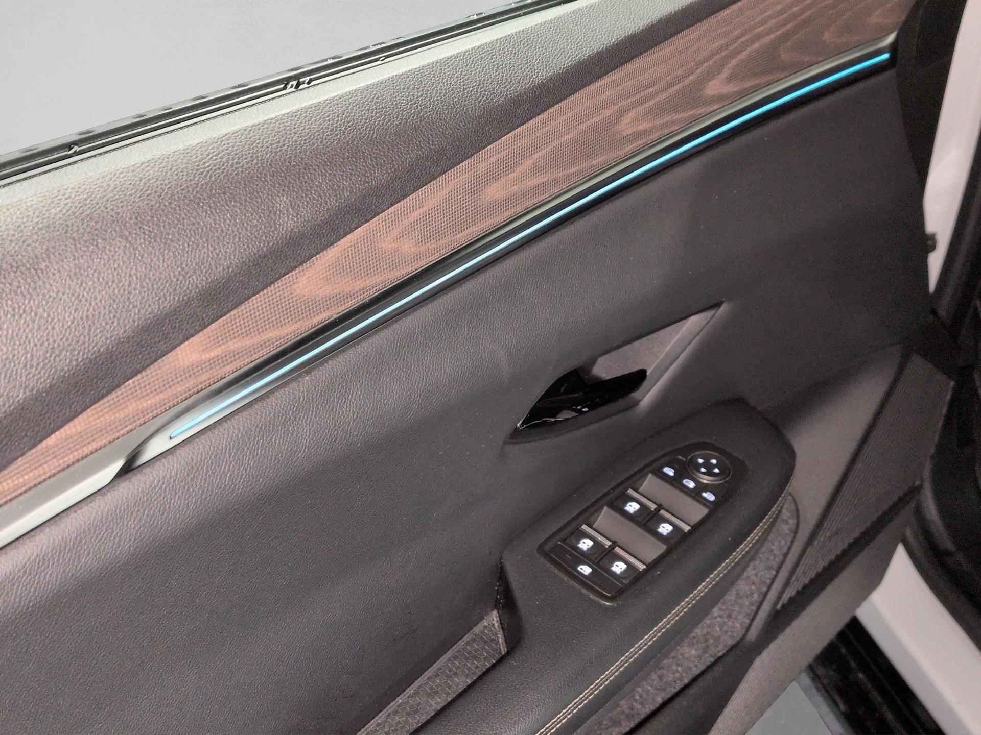 RENAULT Mégane E-TECH EV60 Iconic-image-22
