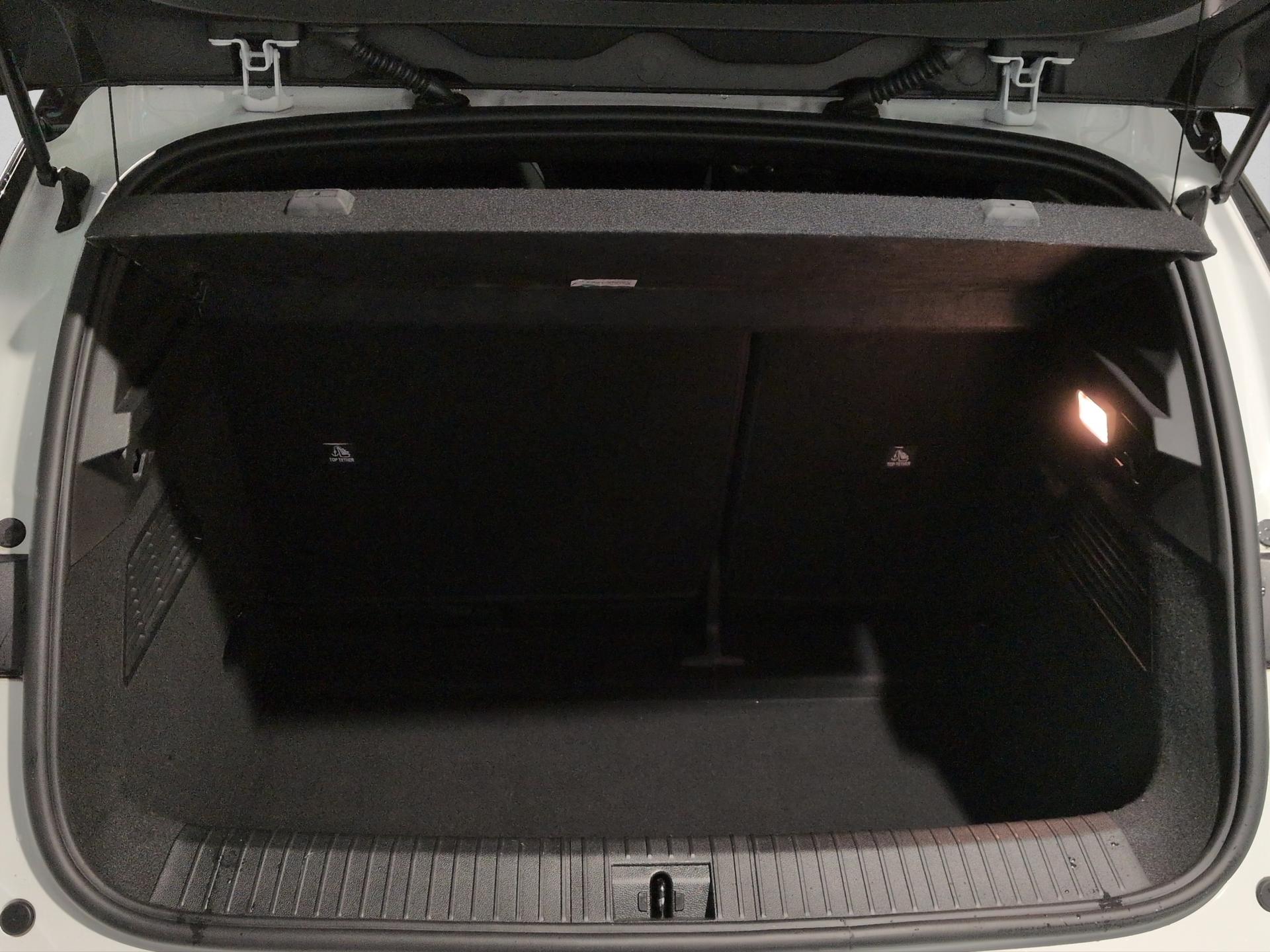 RENAULT Mégane E-TECH EV60 Iconic-image-15