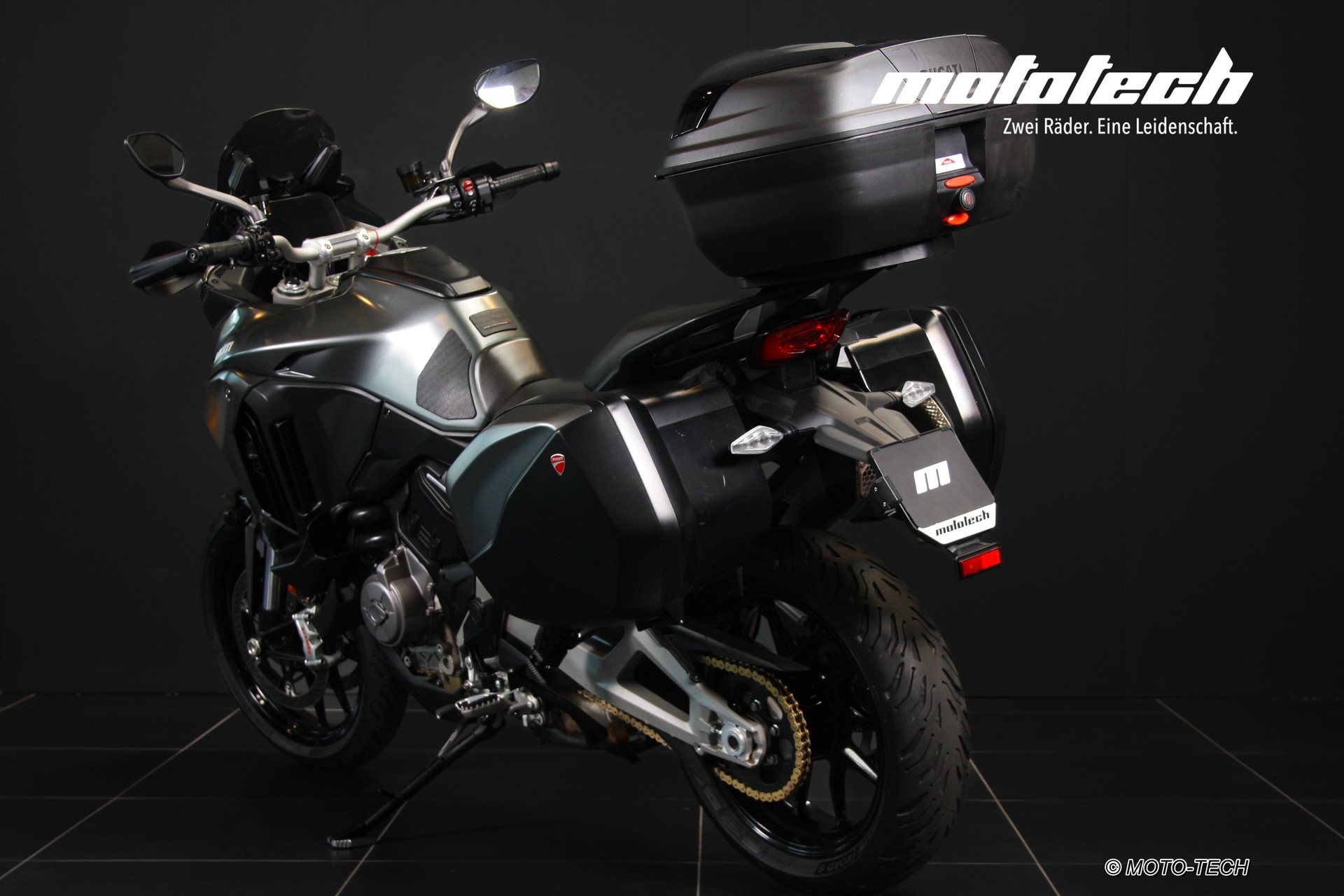 DUCATI Multistrada V4 S Radar CARBON-showroom-element-3