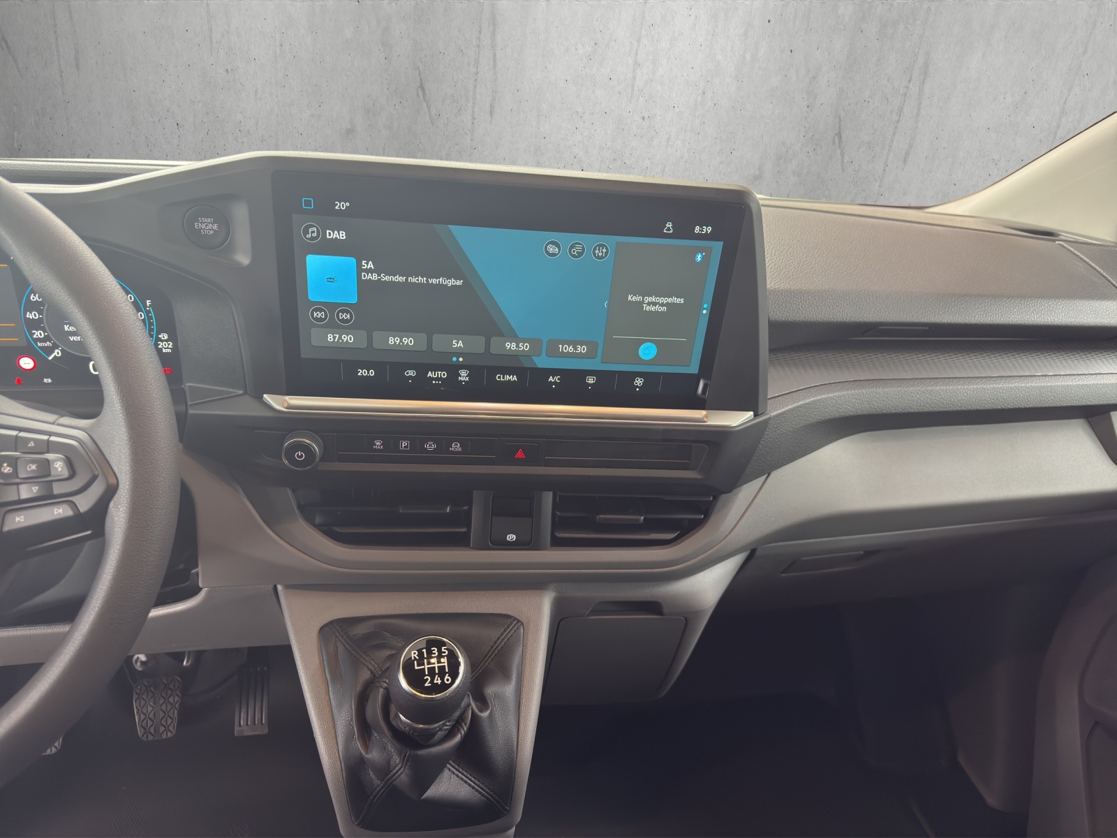 VW Transporter 2.0 TDI-image-6