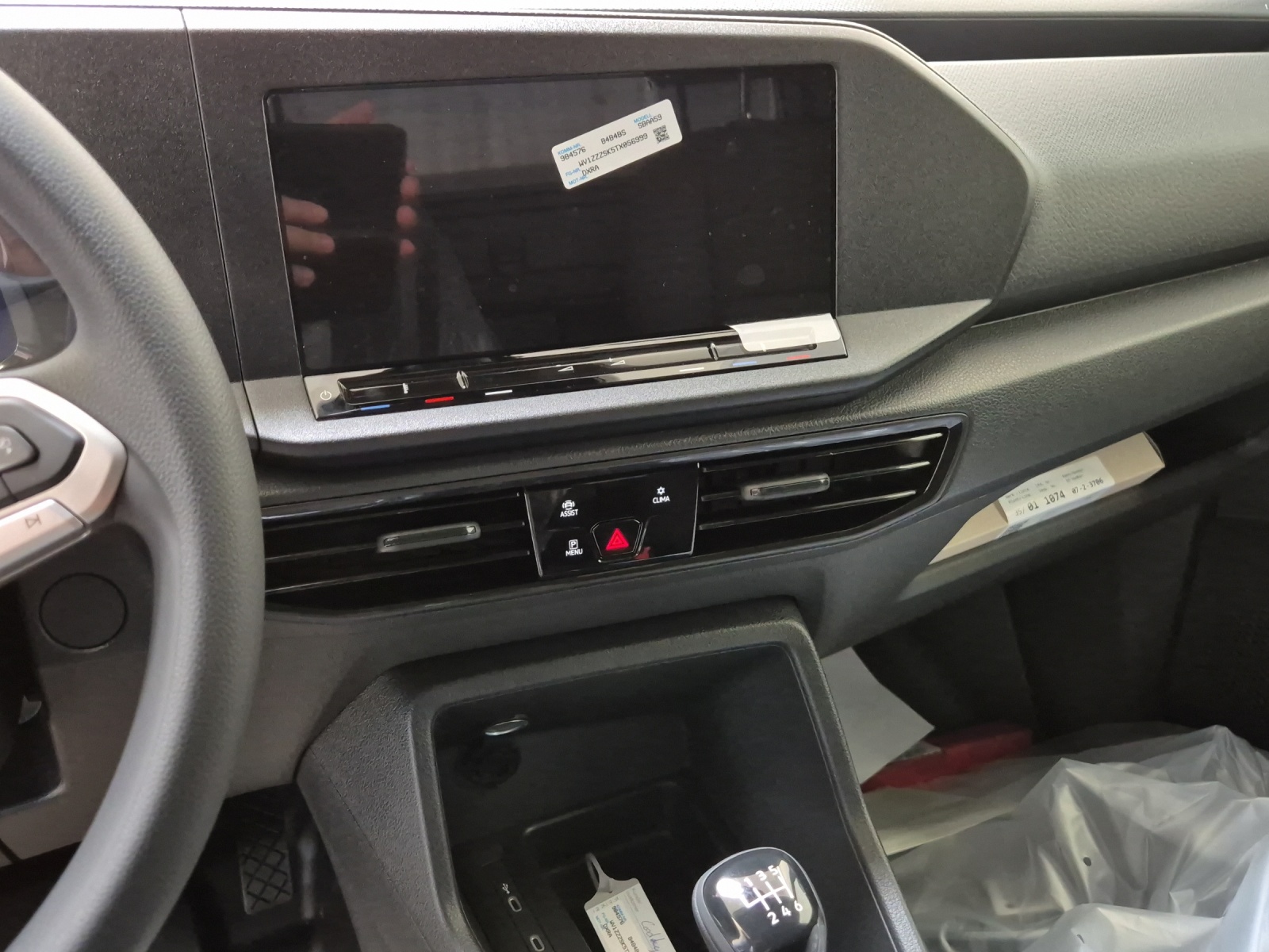 VW Caddy Cargo 2.0TDI 4Motion-image-10