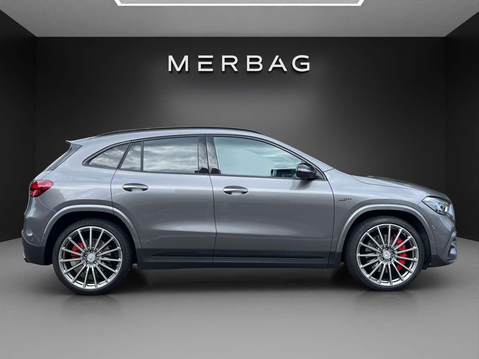 MERCEDES-BENZ GLA AMG 45 S 4Matic+ 8G-DCT-image-1